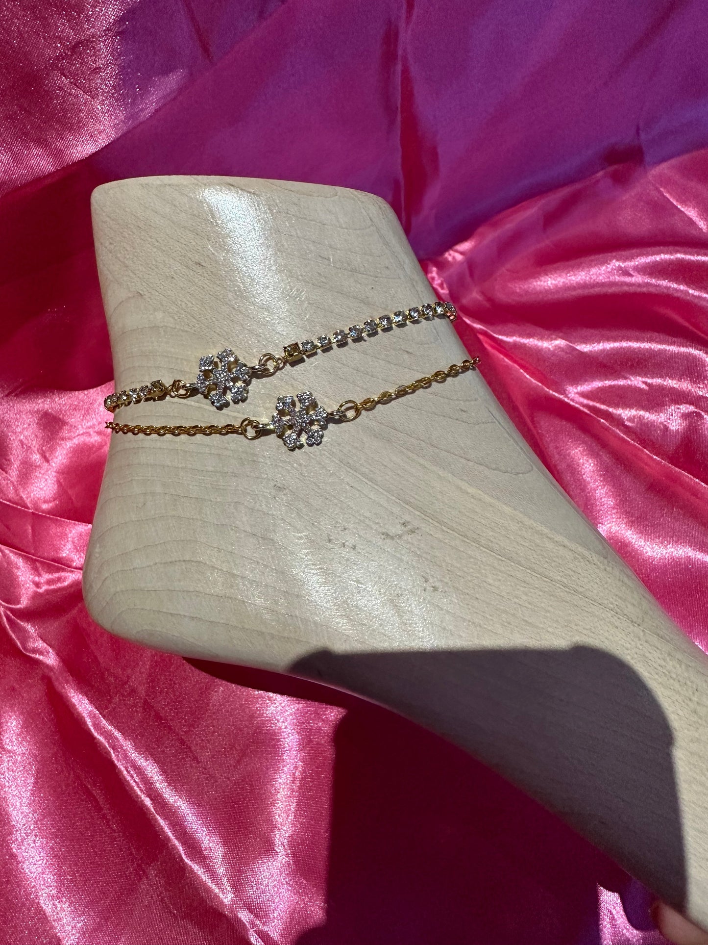 Snowflake anklet