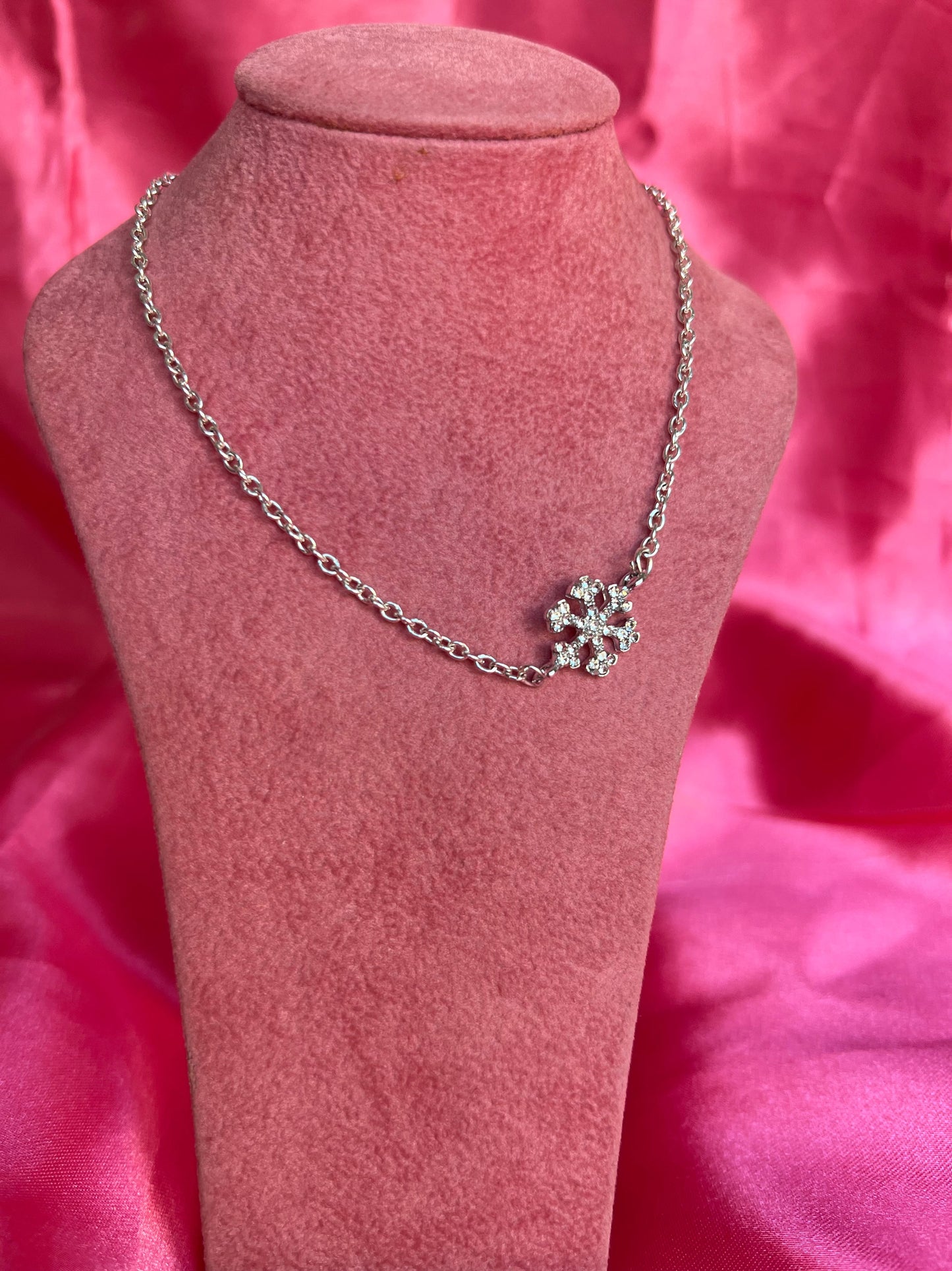Snowflake necklace