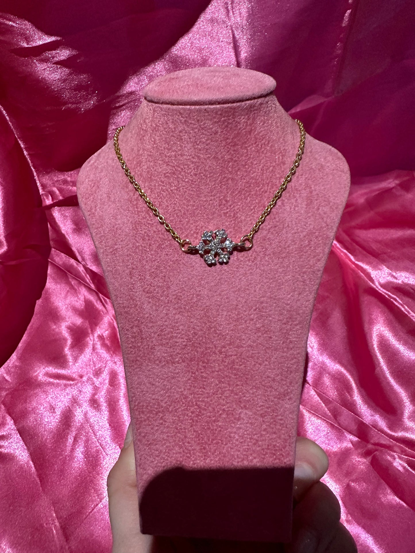 Snowflake necklace