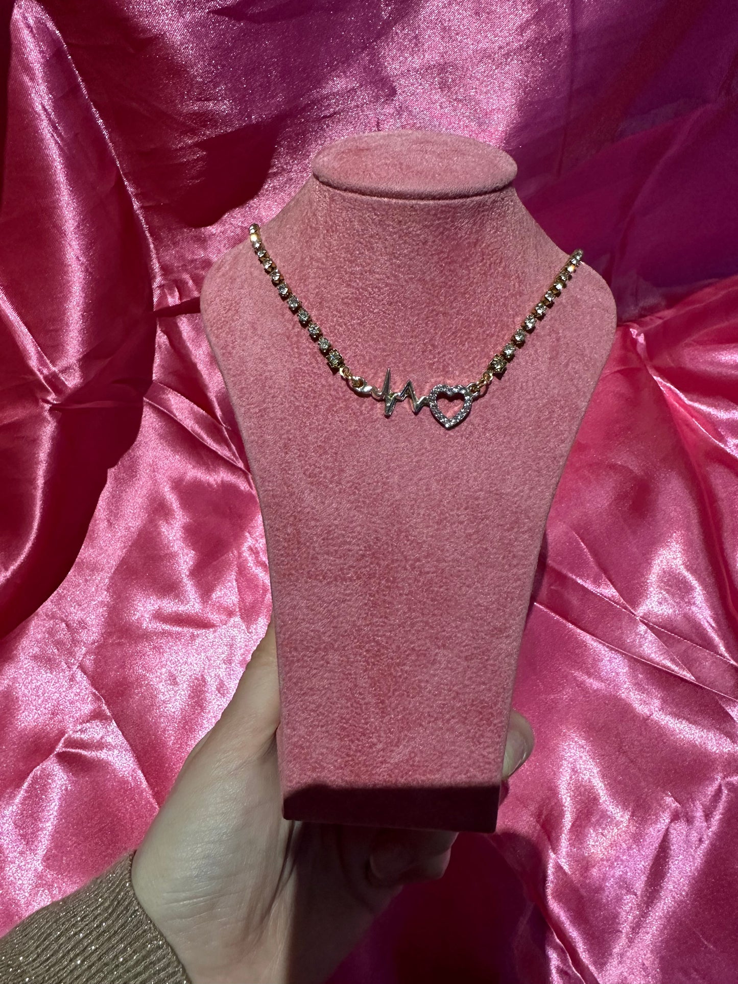 Heartbeat necklace