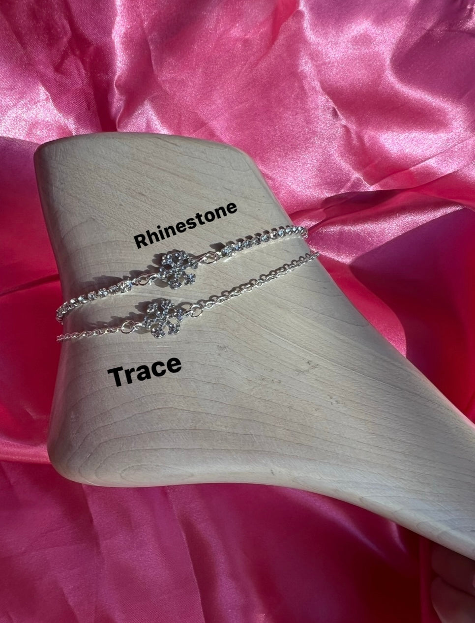 Snowflake anklet