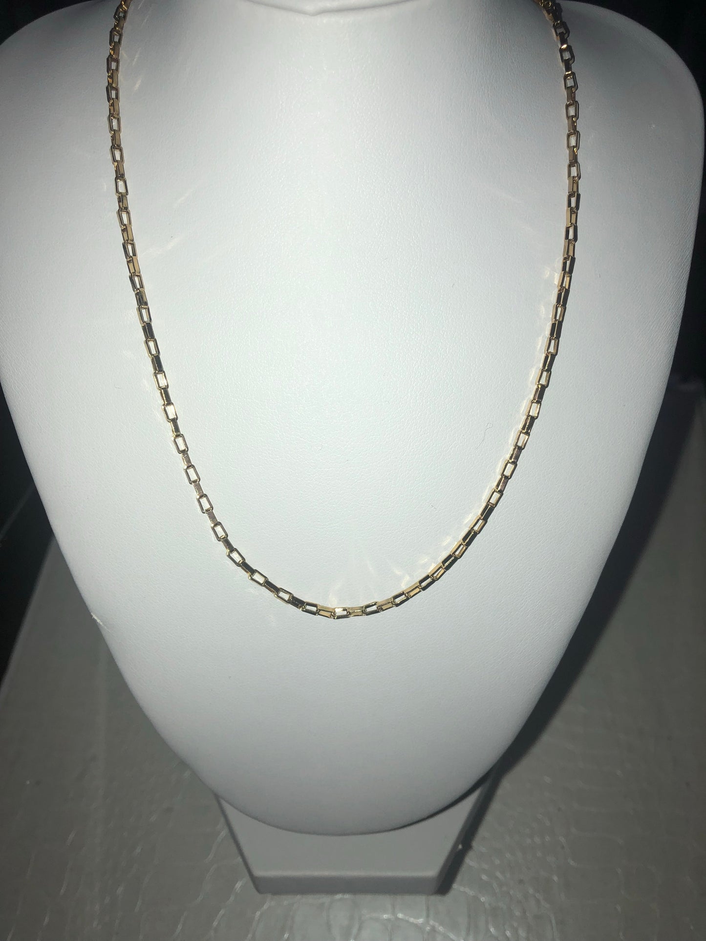 Hardware chain - Icegoldbyvee