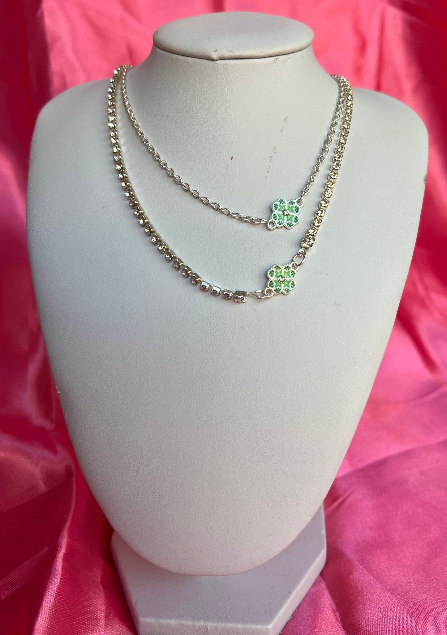 Clover necklace
