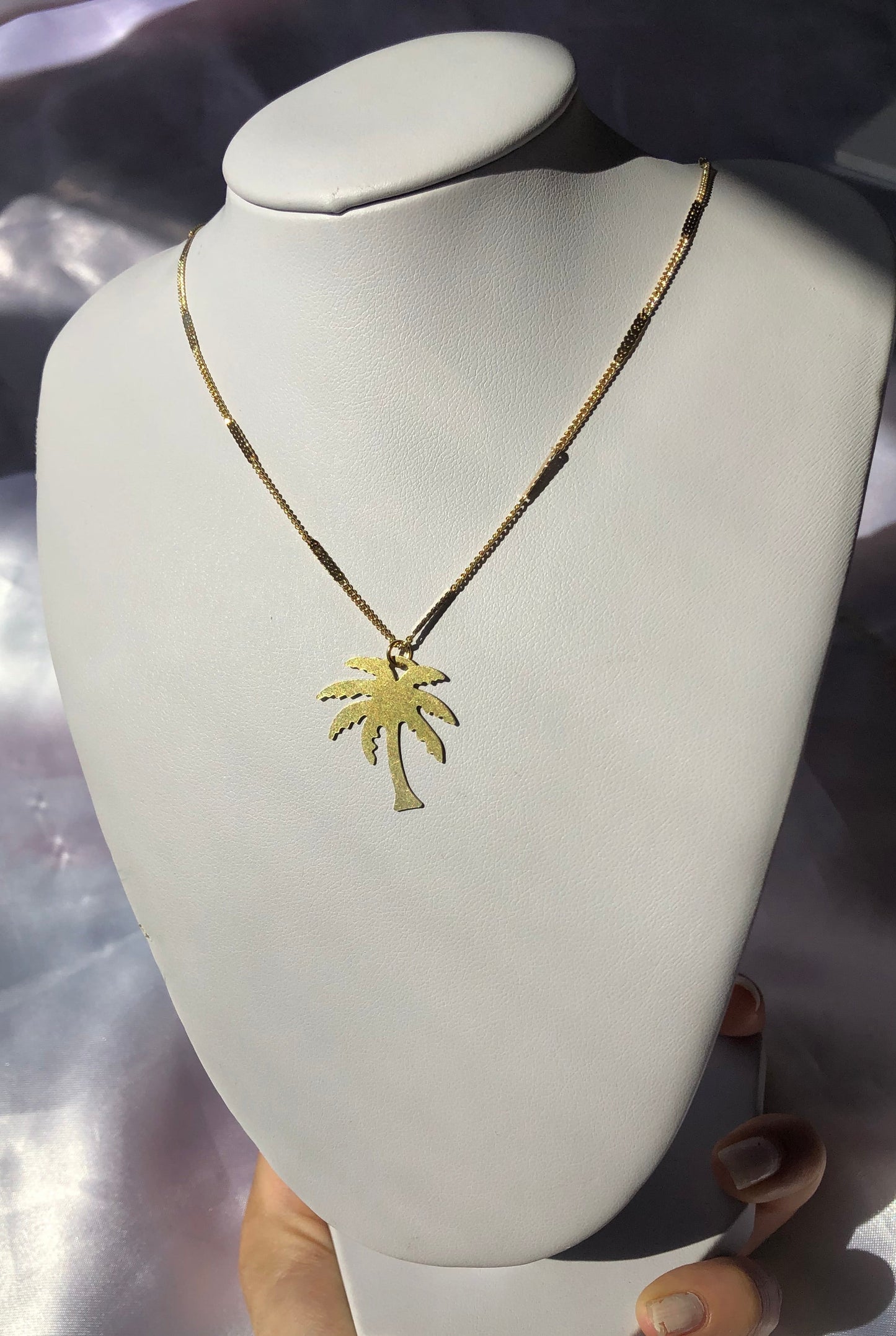 Palm tree necklace