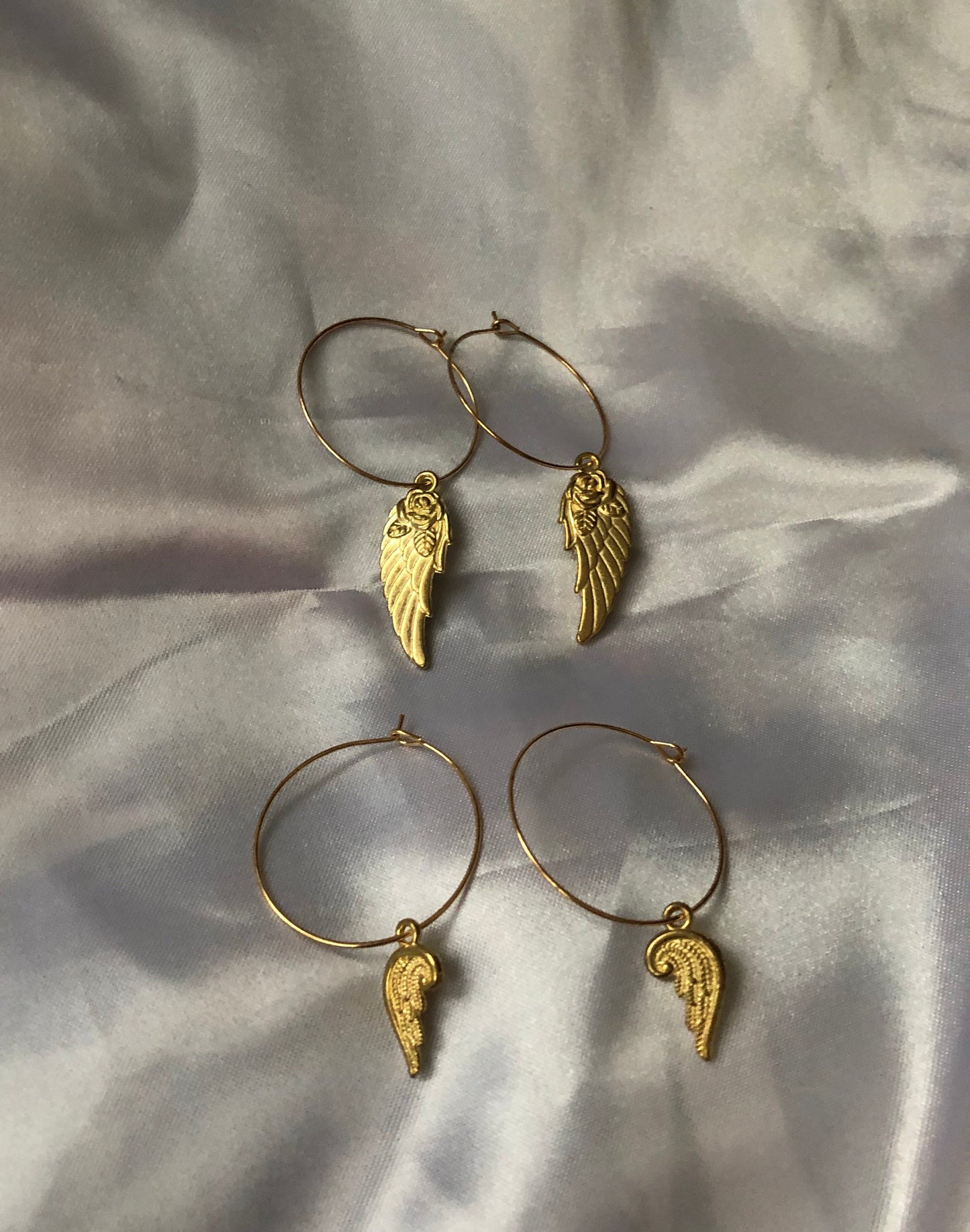 Wing hoops