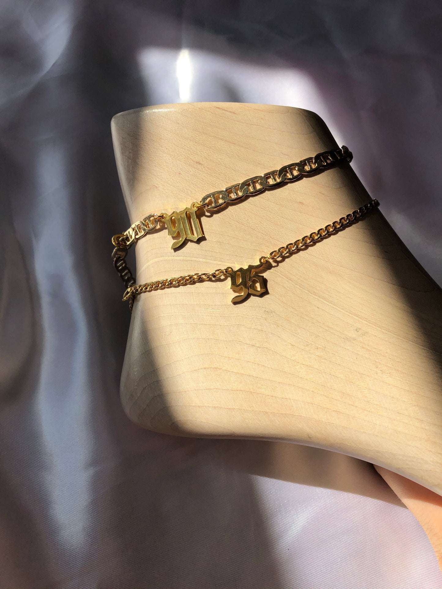 90’s anklet