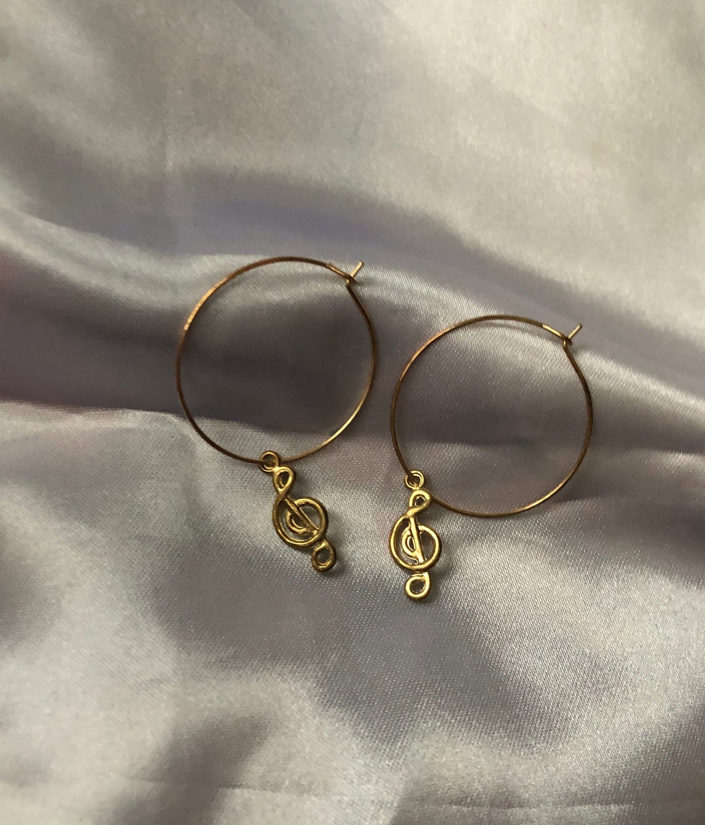 Music note hoops