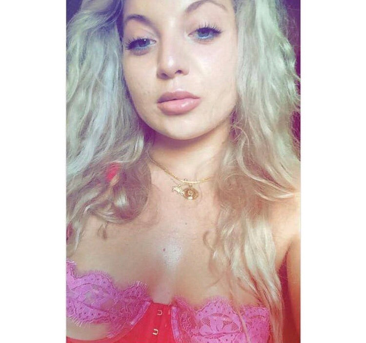 Elephant pendant necklace - Icegoldbyvee