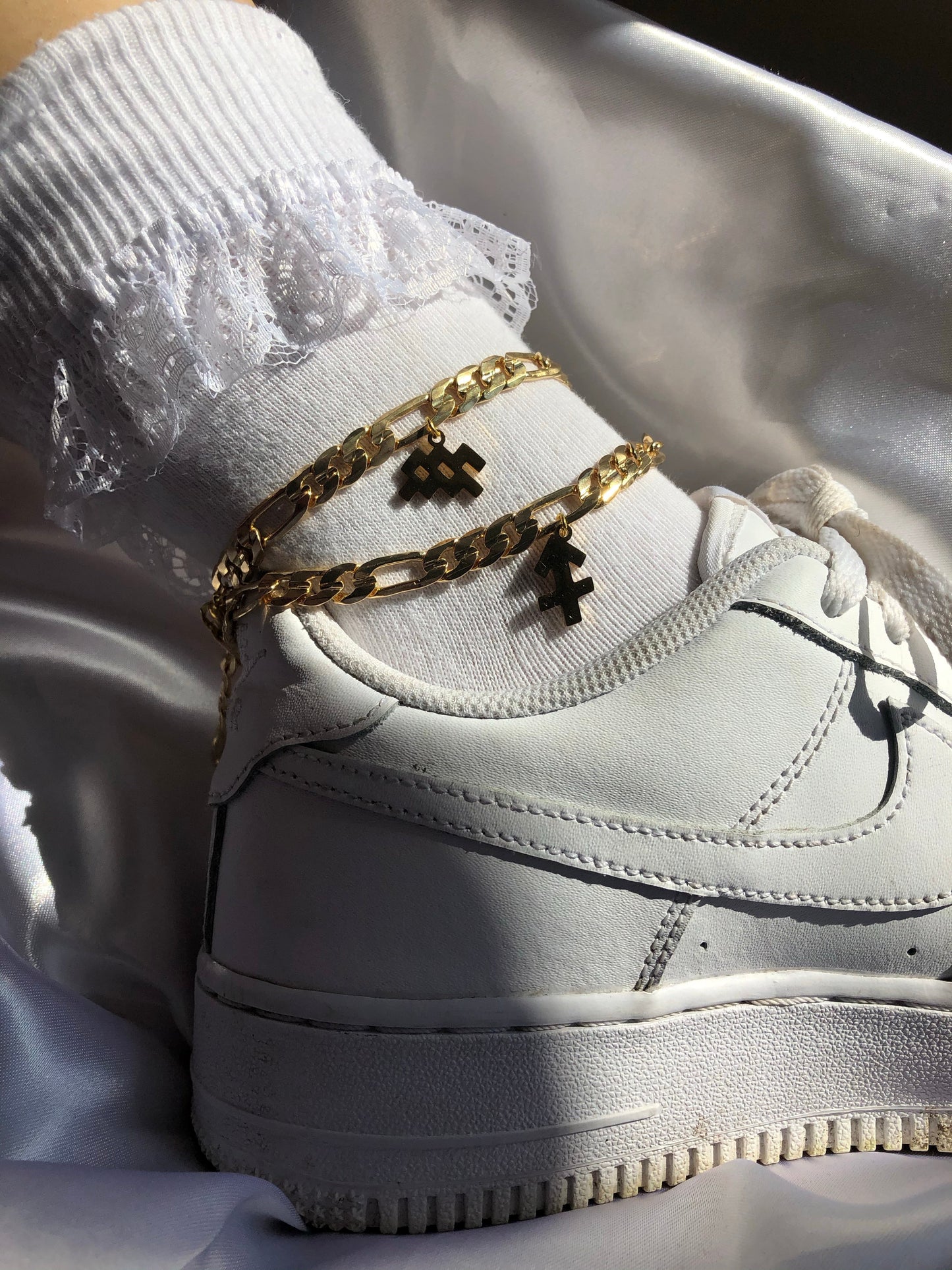Zodiac sign anklet