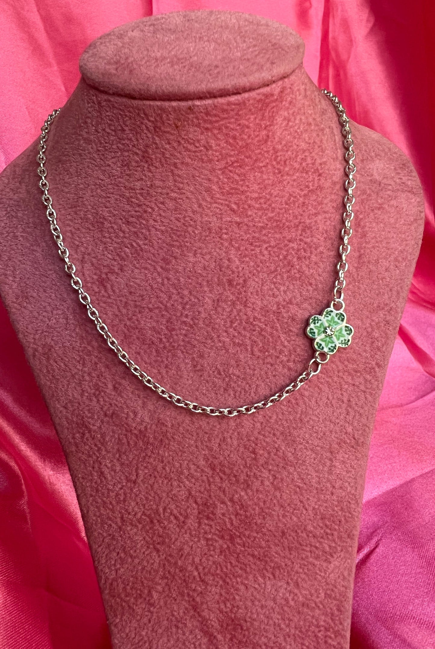 Clover necklace