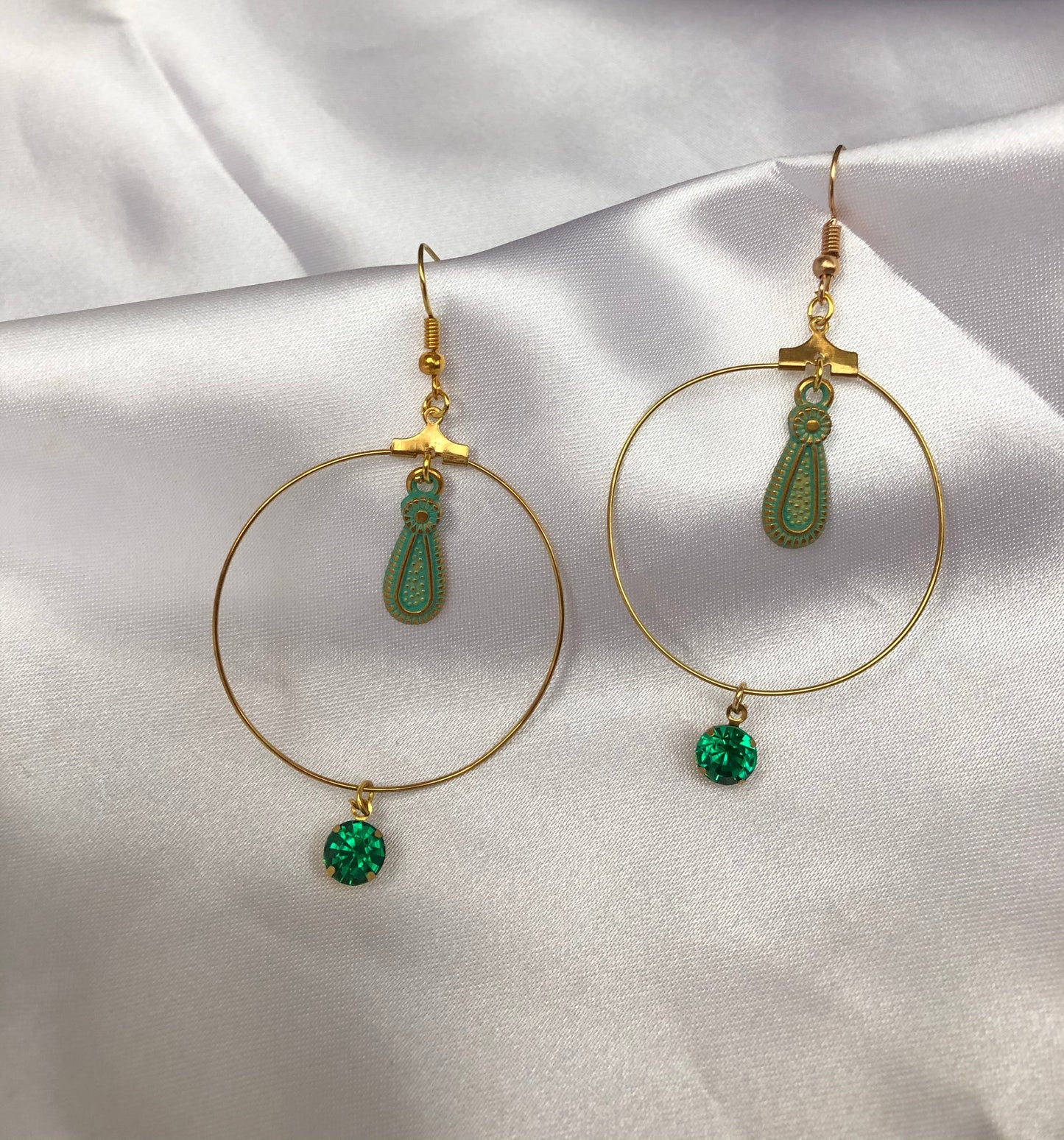 Crystal textured pendant earrings