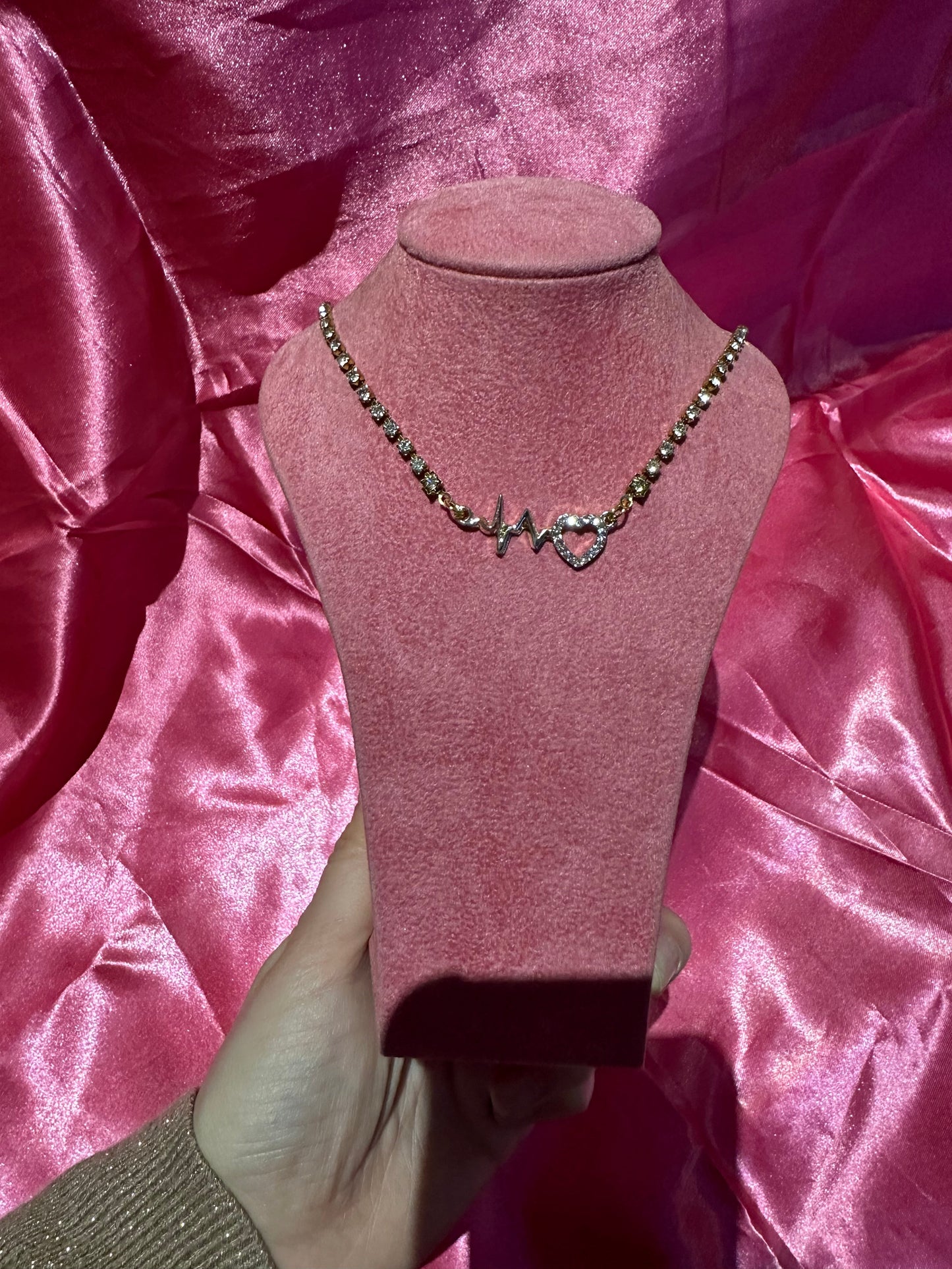 Heartbeat necklace