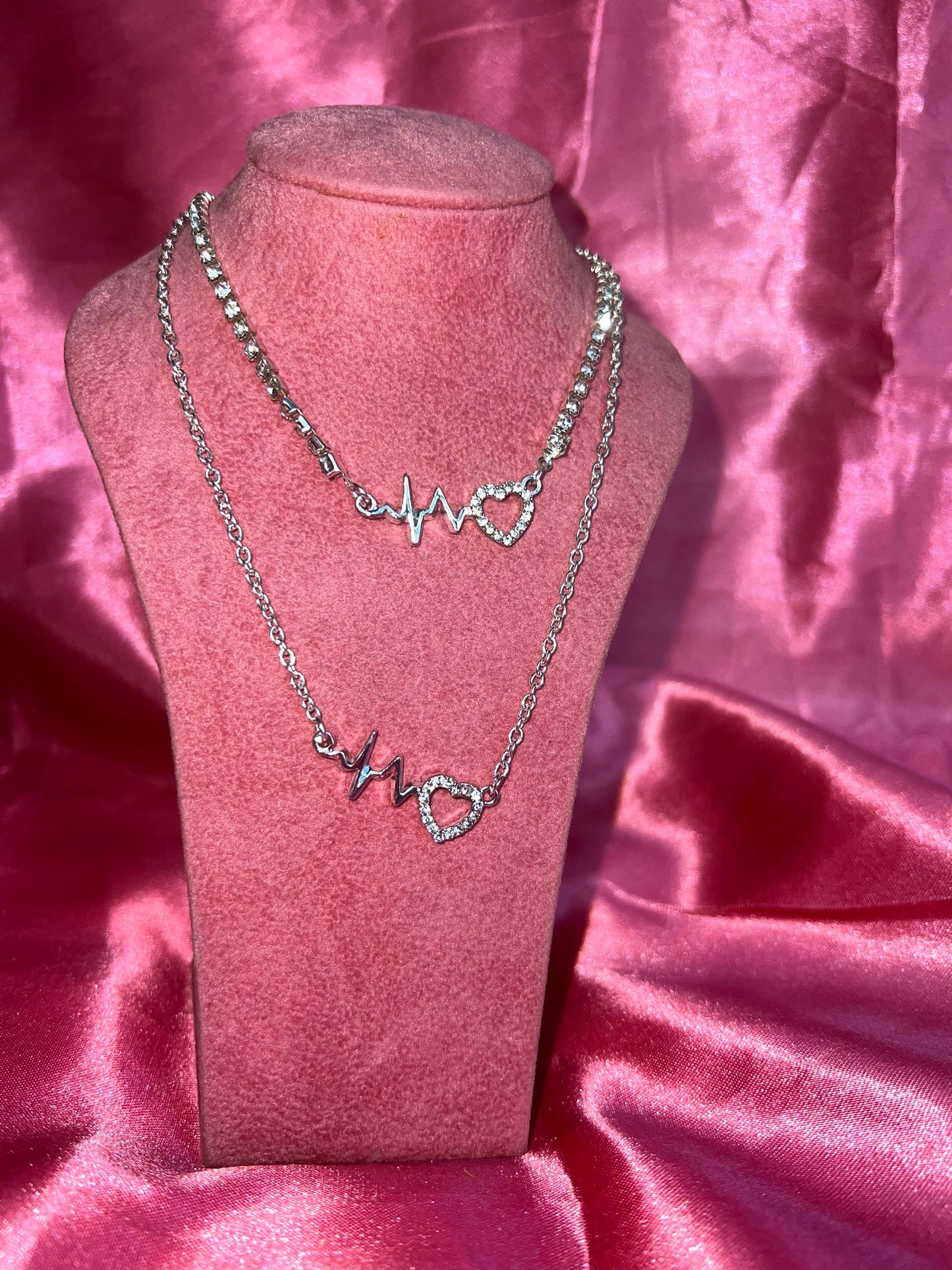Heartbeat necklace