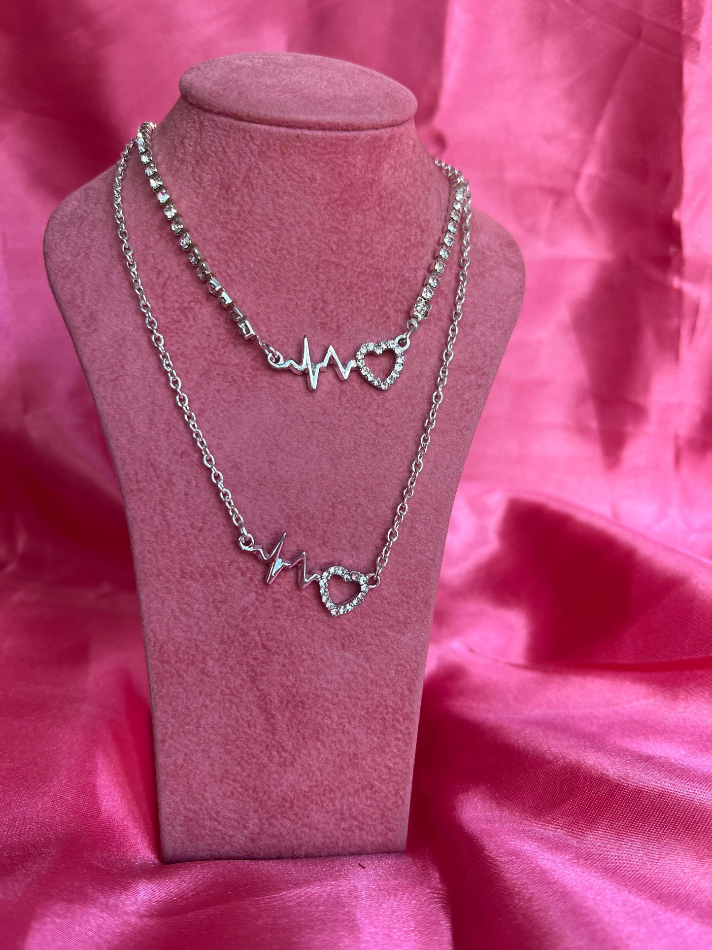 Heartbeat necklace
