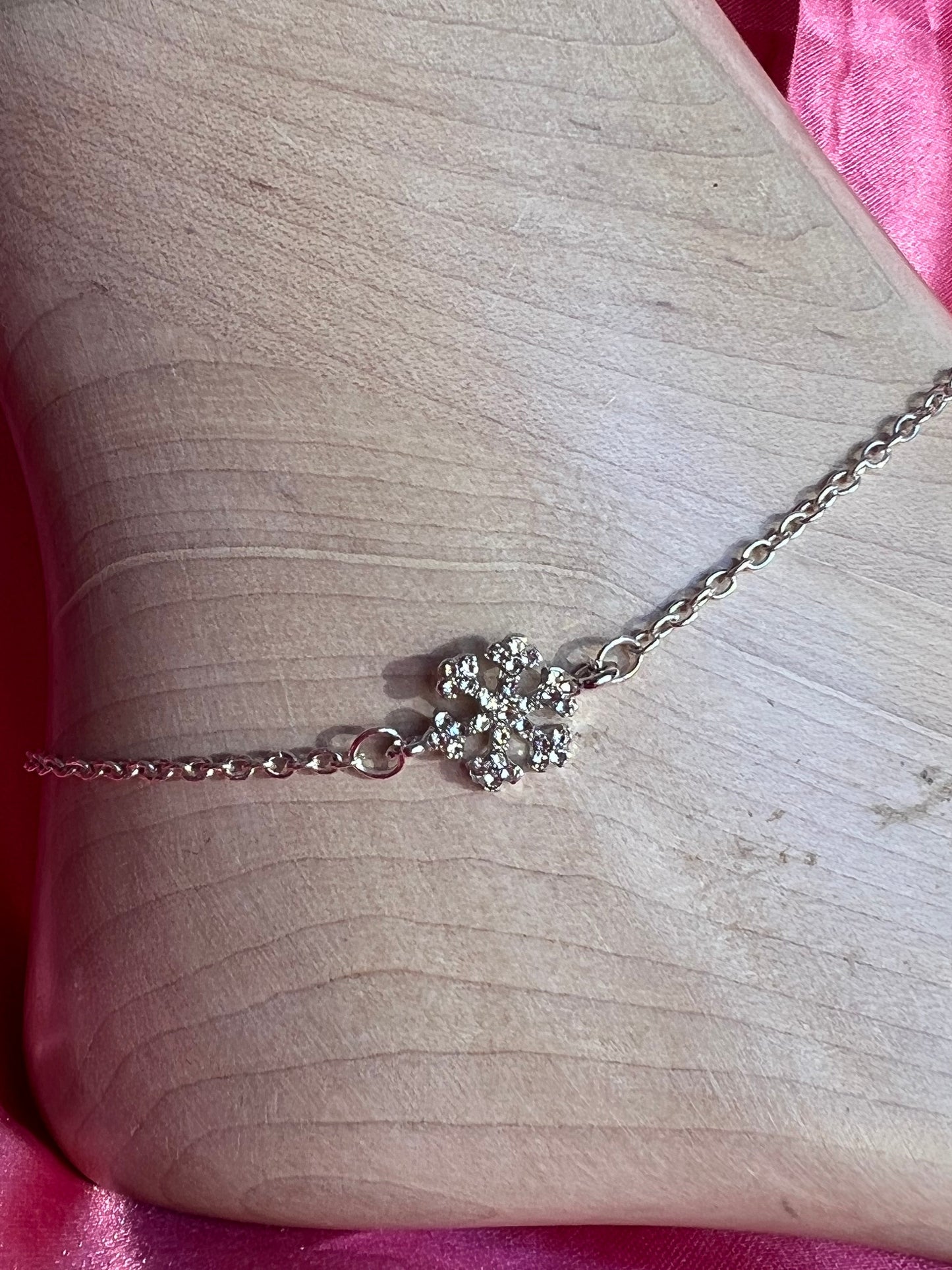 Snowflake anklet