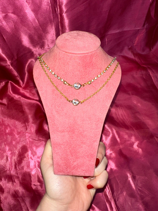 Small crystal pendant necklace