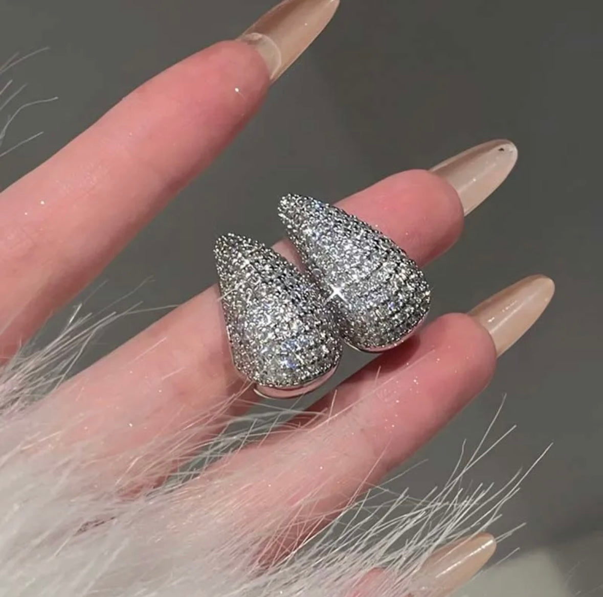 Rhinestone Water drop earrings