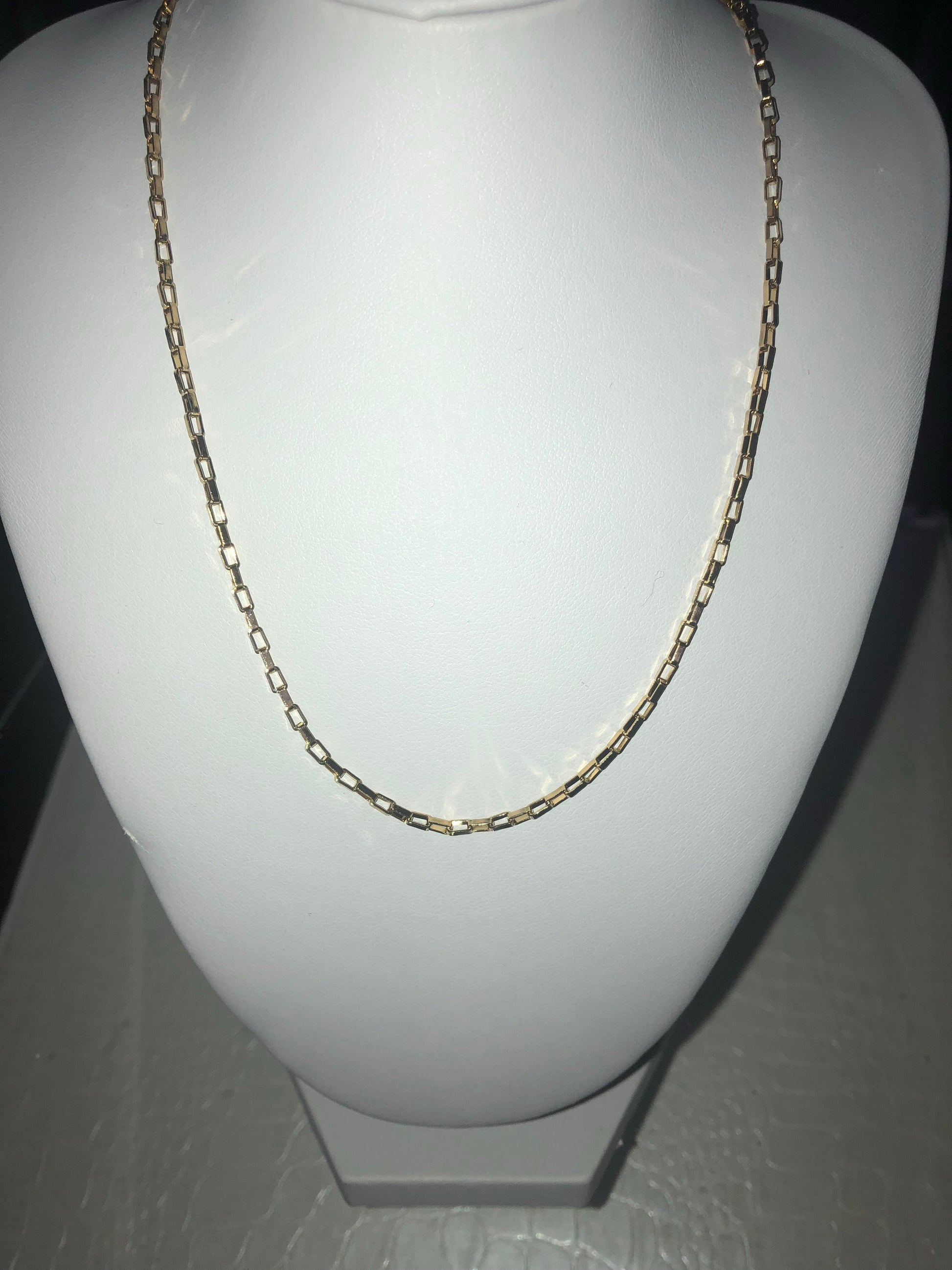 Hardware chain - Icegoldbyvee