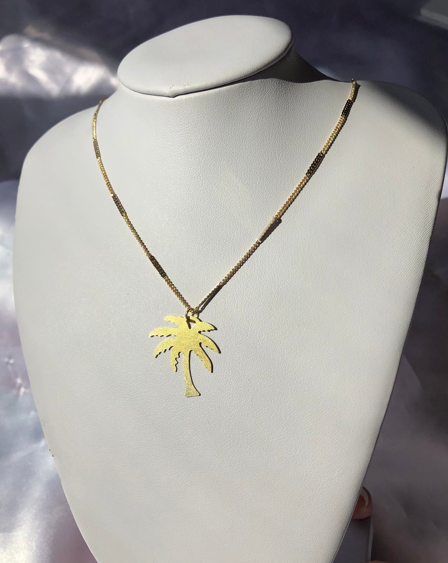 Palm tree necklace