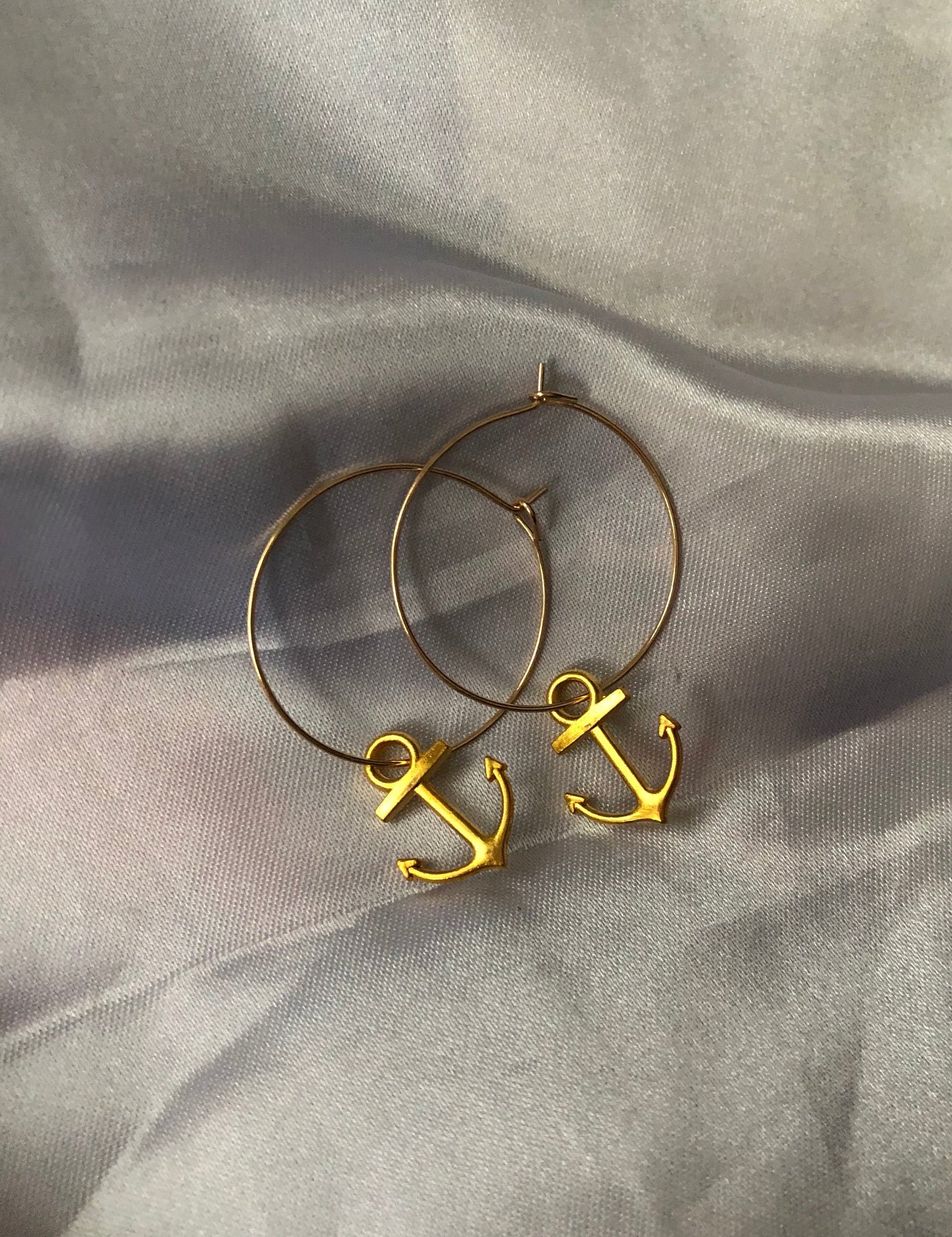 Anchor hoops