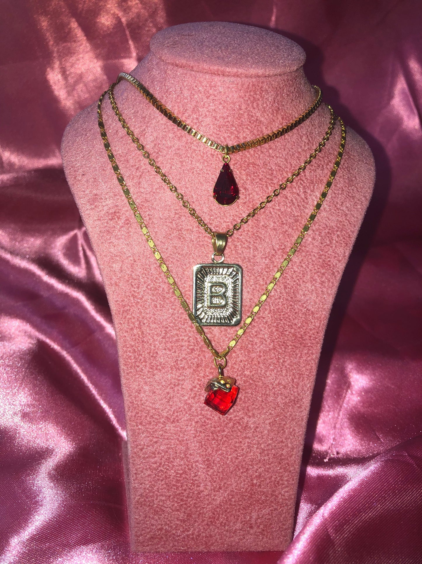 Crystal cube pendant necklace