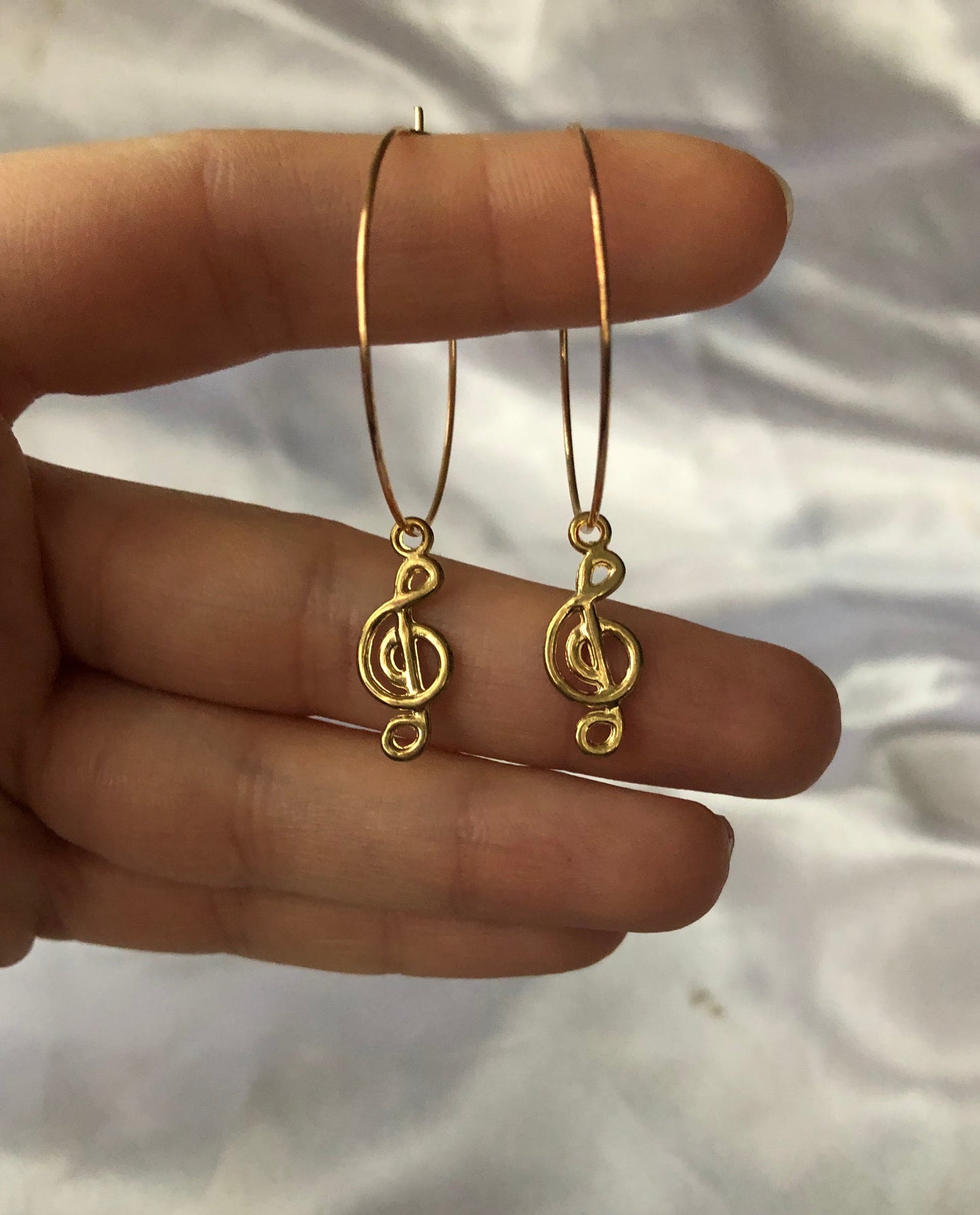 Music note hoops