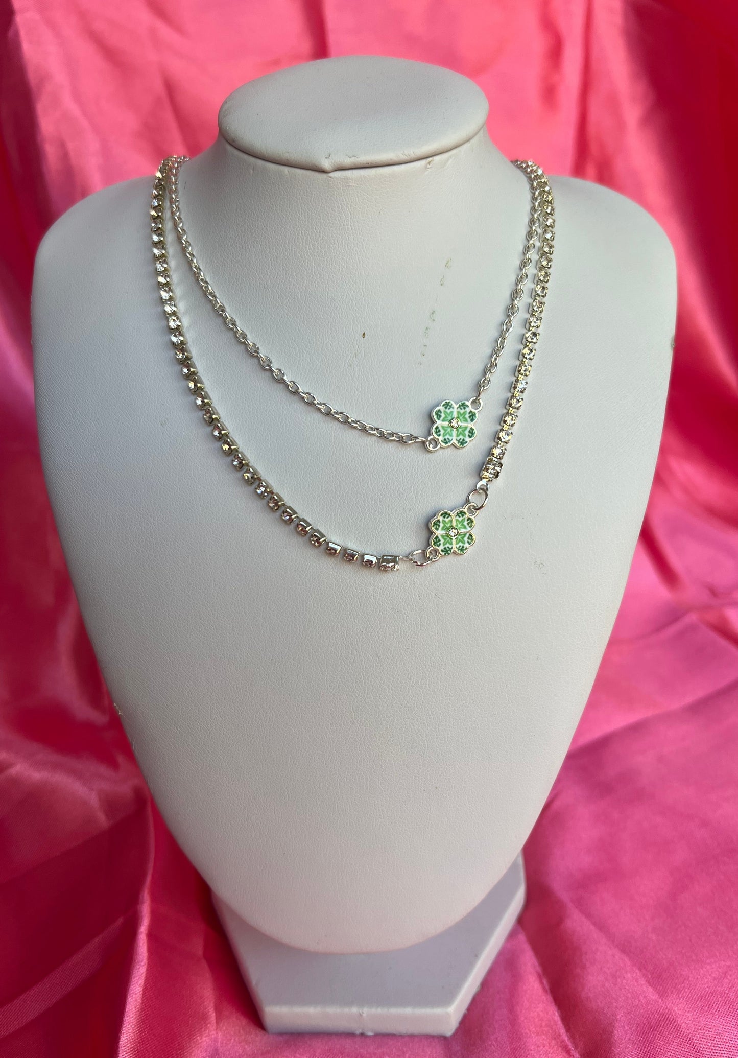 Clover necklace