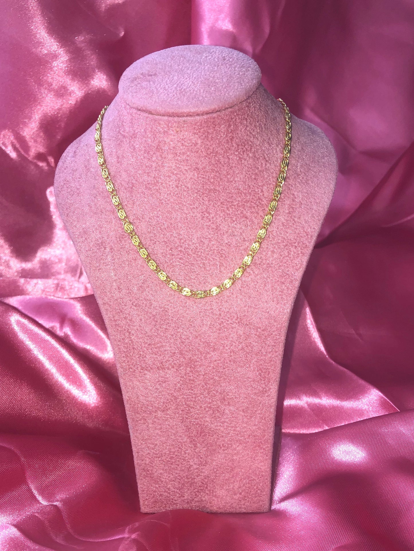Link chain necklace