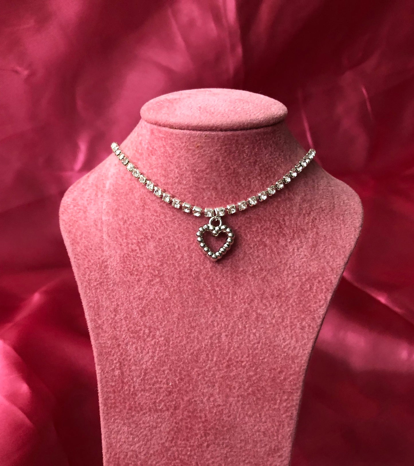 Silver heart pendant necklace
