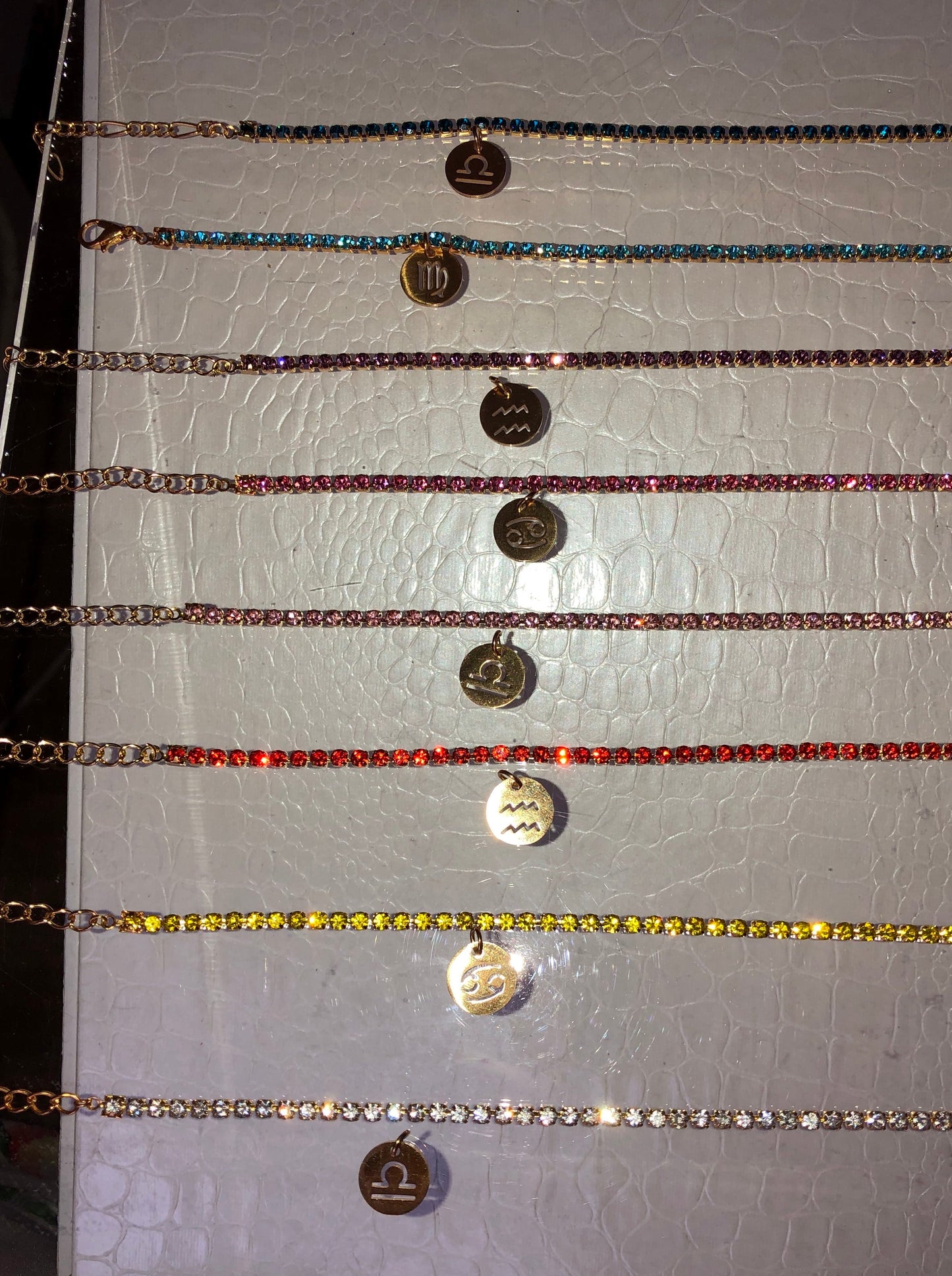 Rhinestone circle zodiac sign pendant necklace