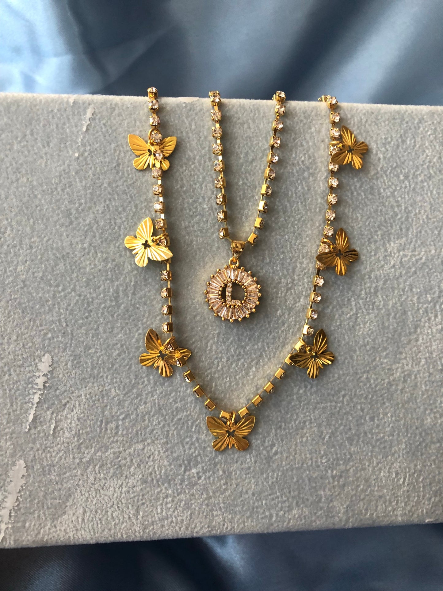 Golden butterflies necklace