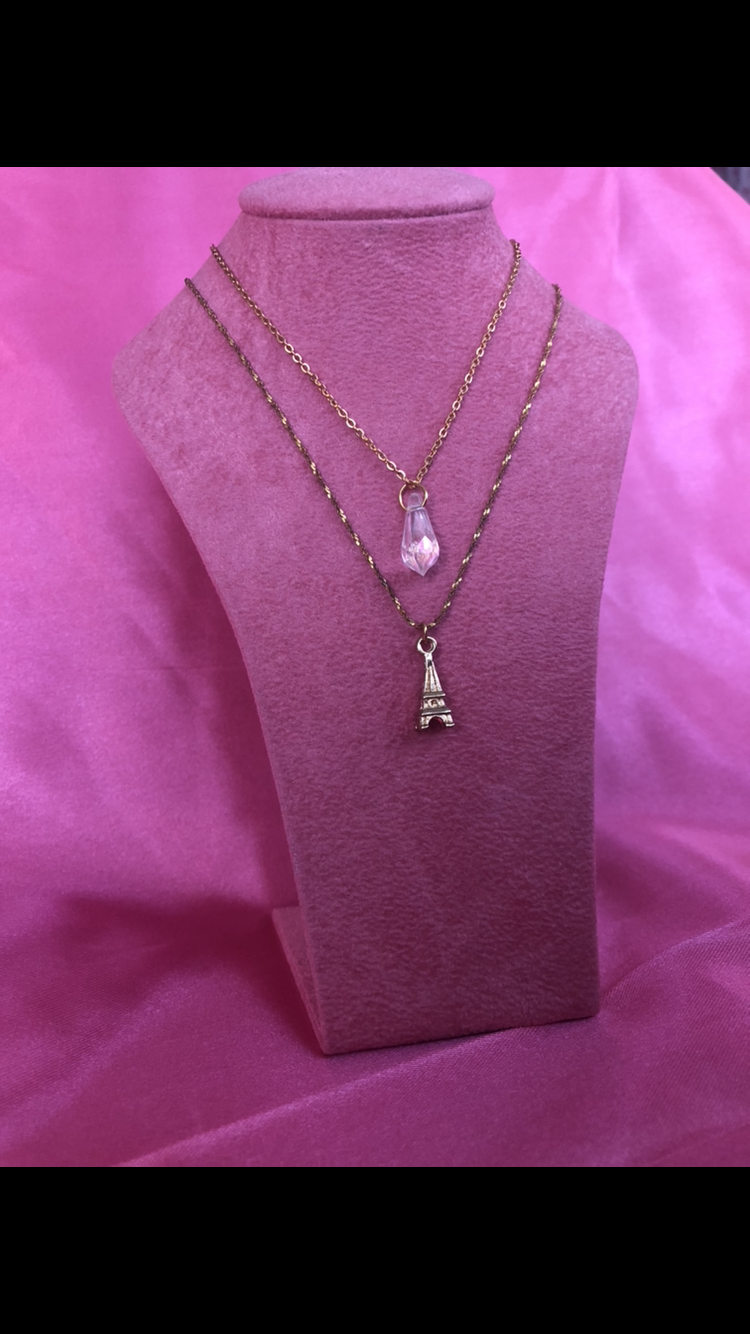 Eiffel tower pendant necklace