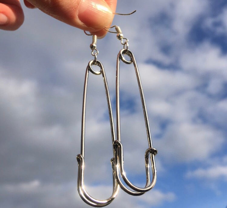 Safety pin earrings - Icegoldbyvee