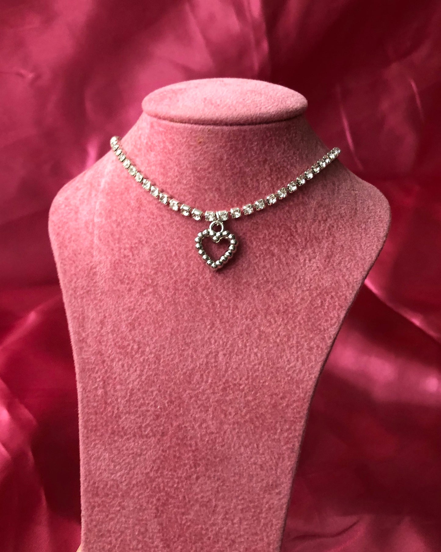 Silver heart pendant necklace