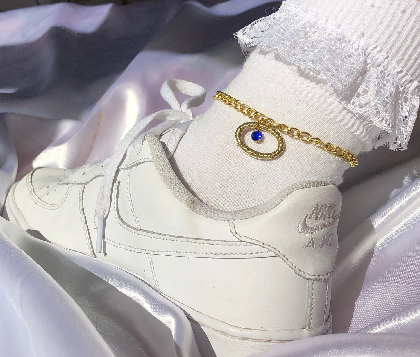 Eye anklet