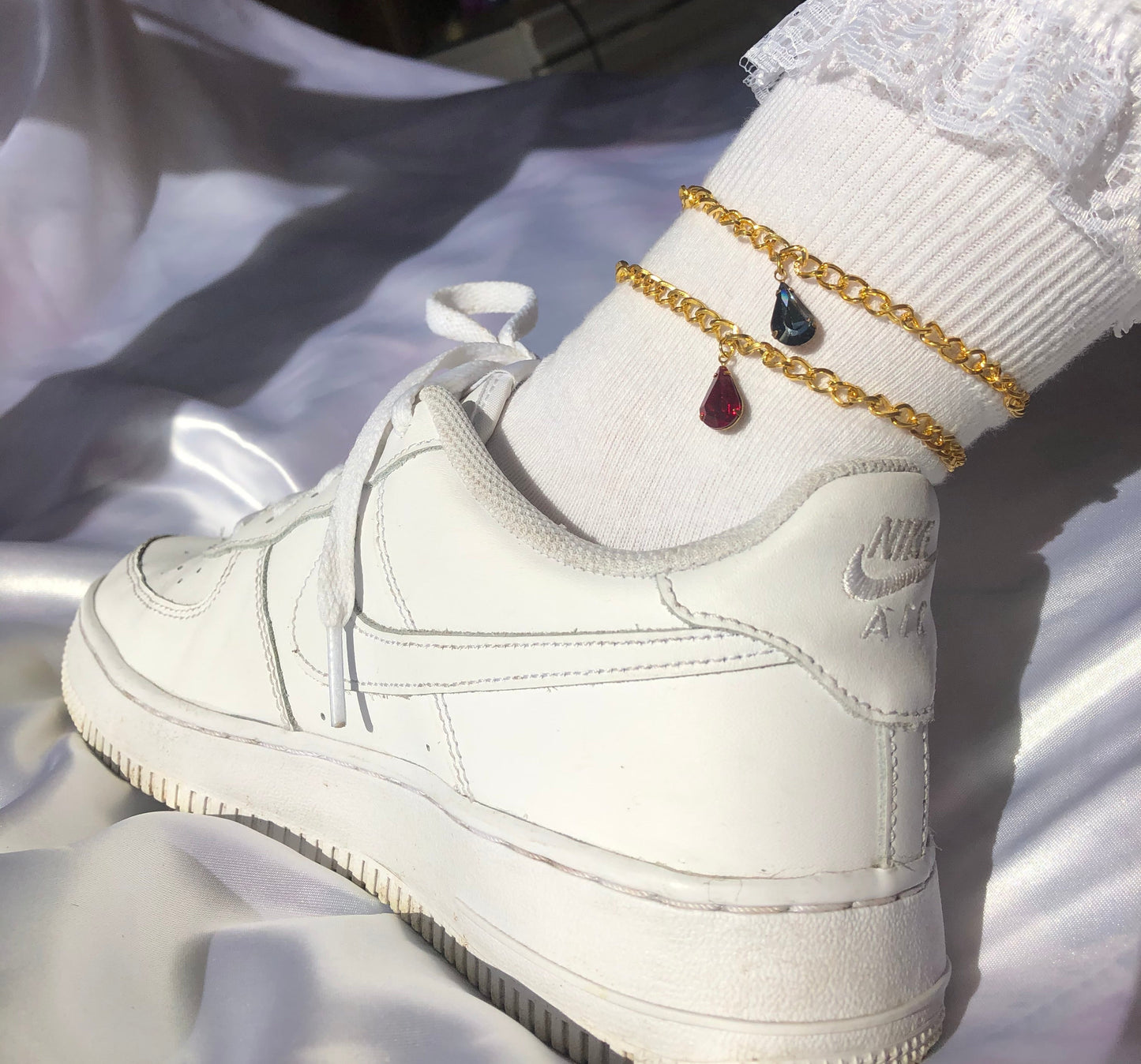 Single rain drop anklet
