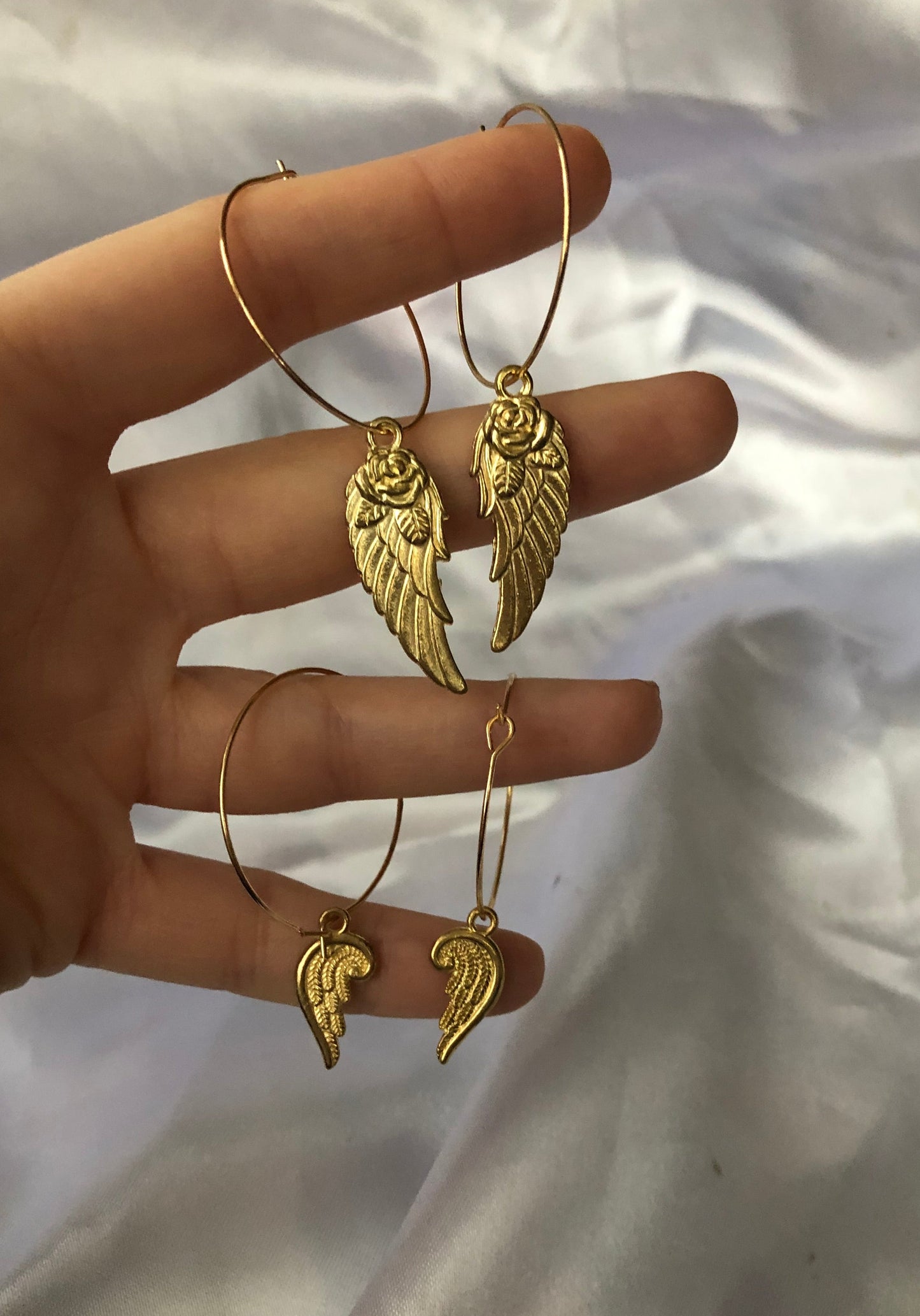 Wing hoops