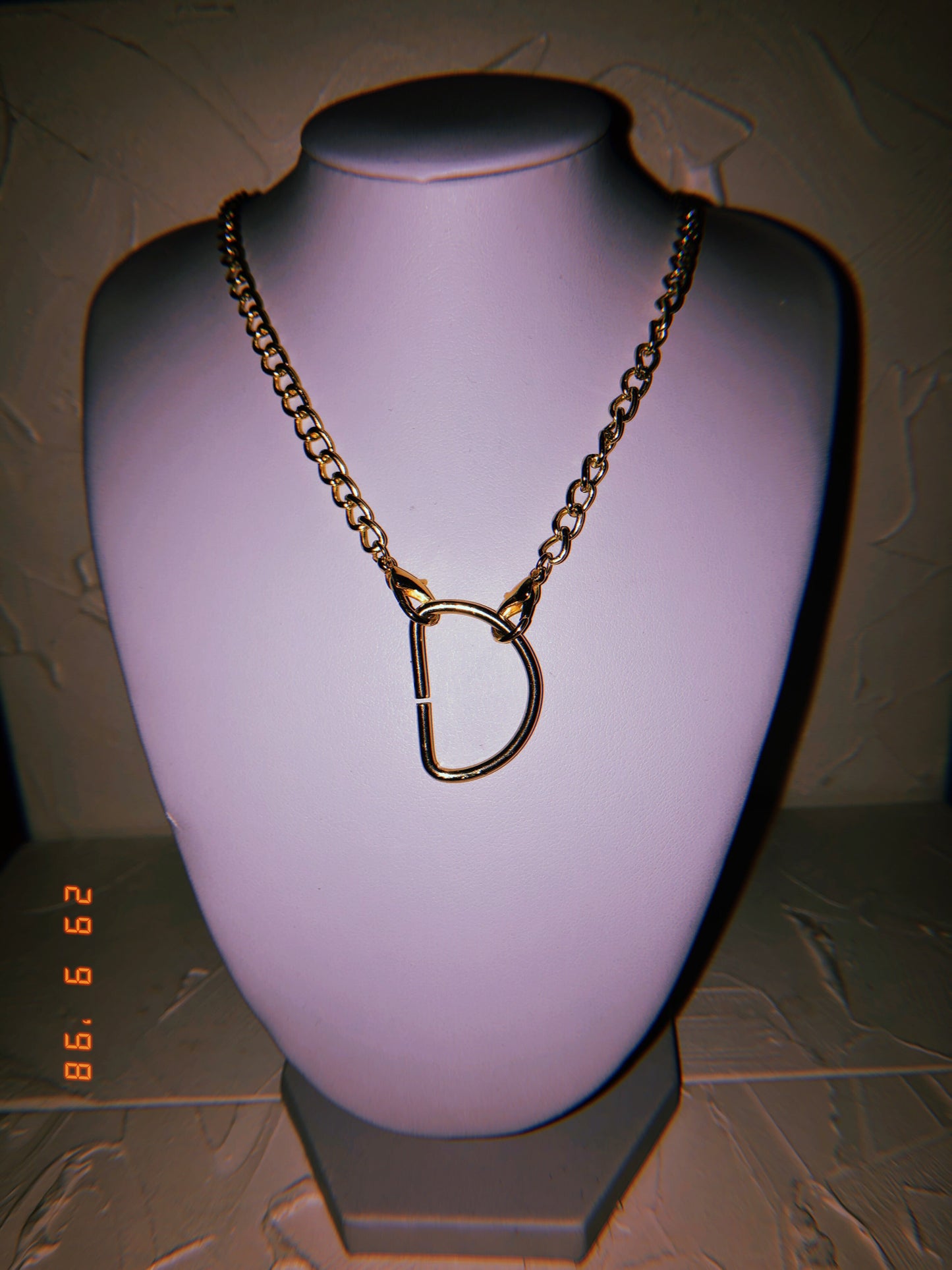 D necklace - Icegoldbyvee