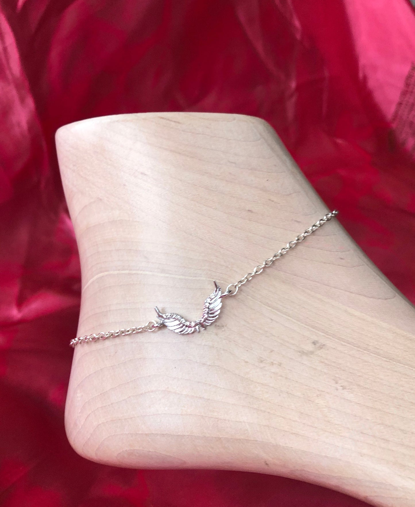 Crystal wings pendant anklet