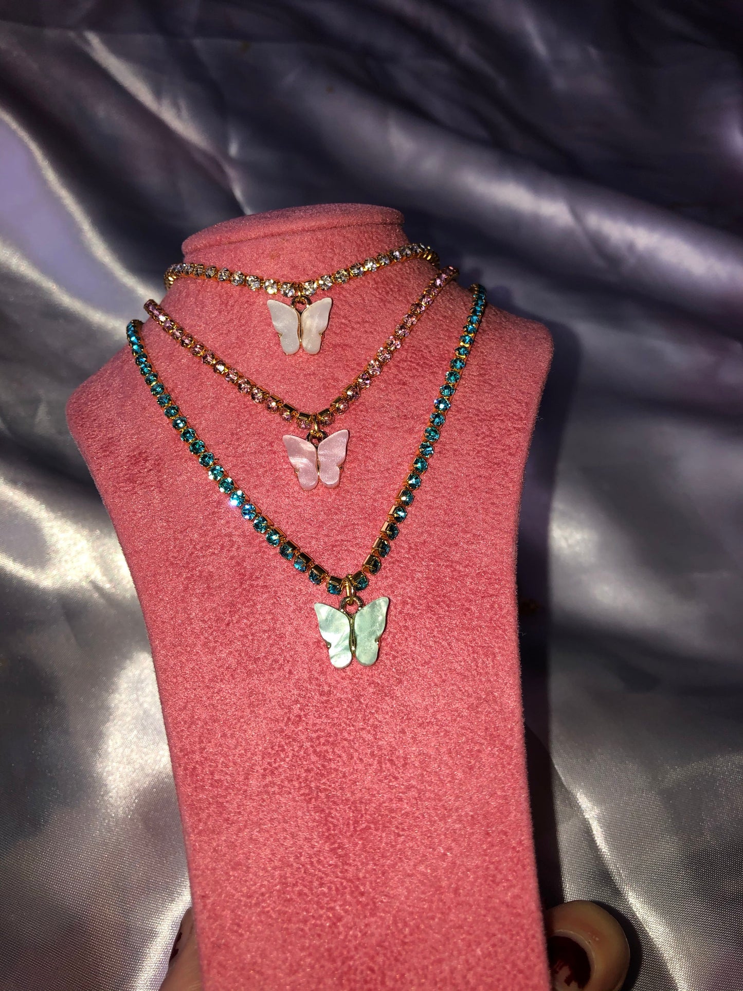 Rhinestone mariposa necklace