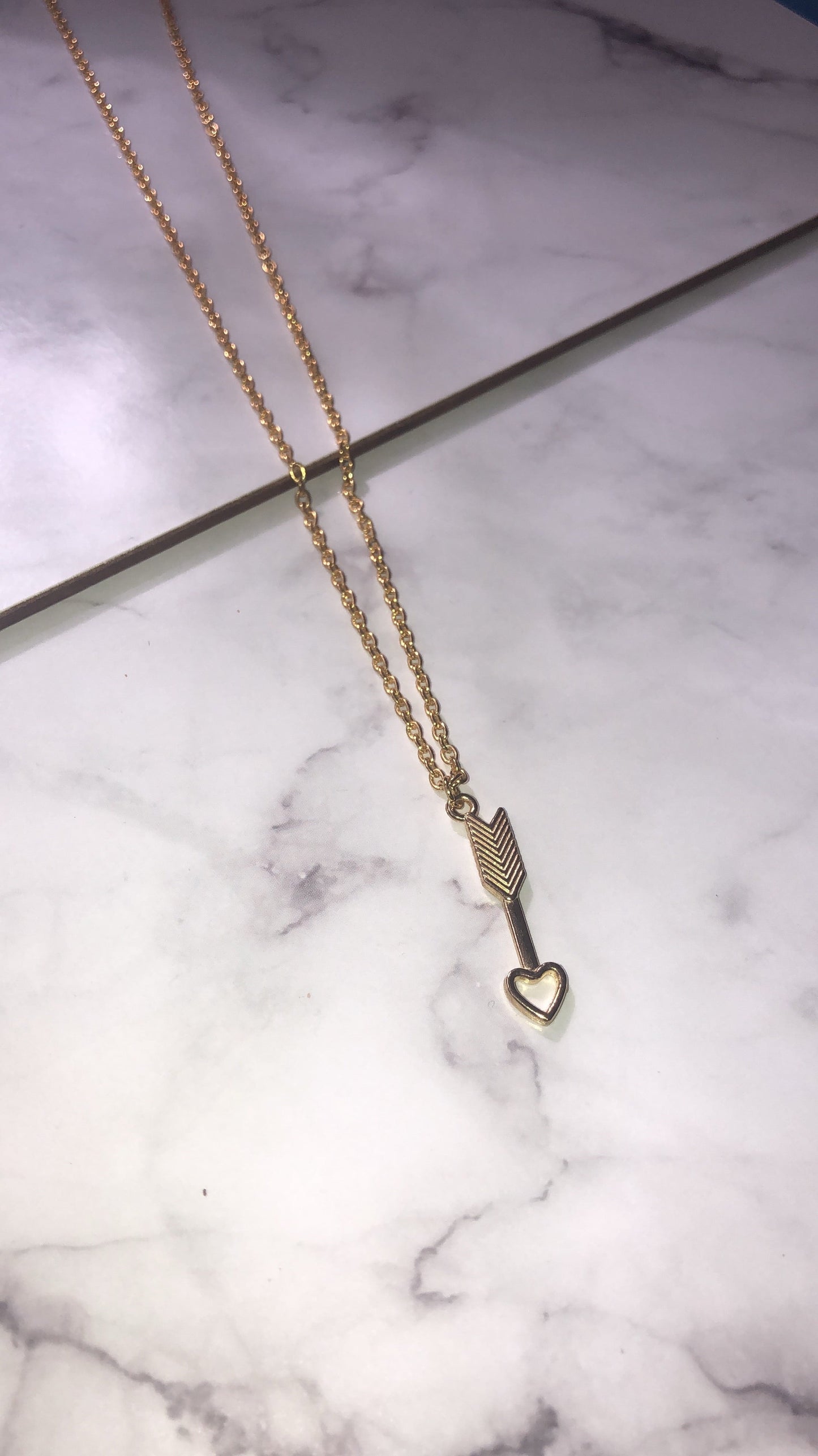 Love arrow necklace - Icegoldbyvee