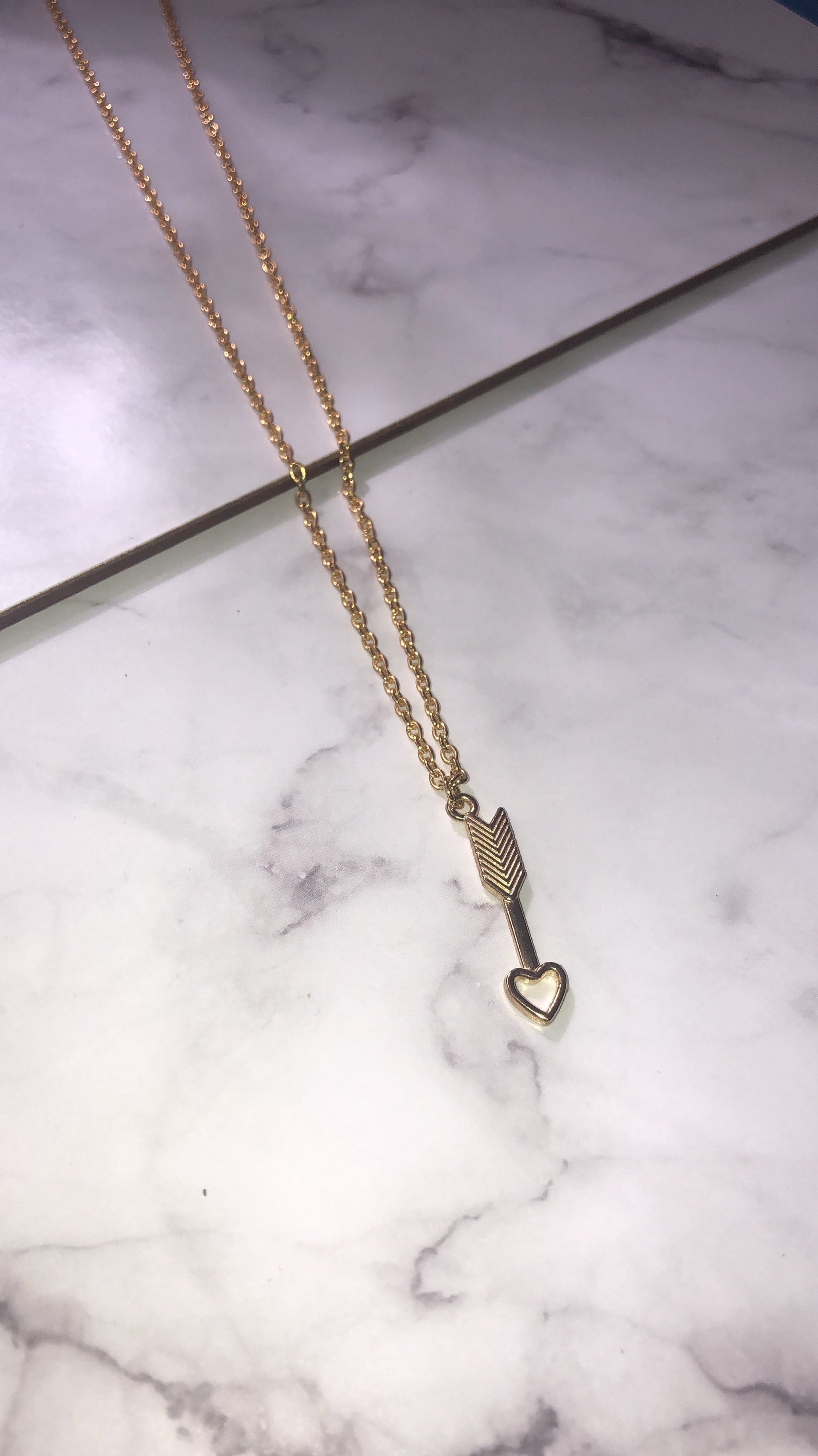 Love arrow necklace - Icegoldbyvee