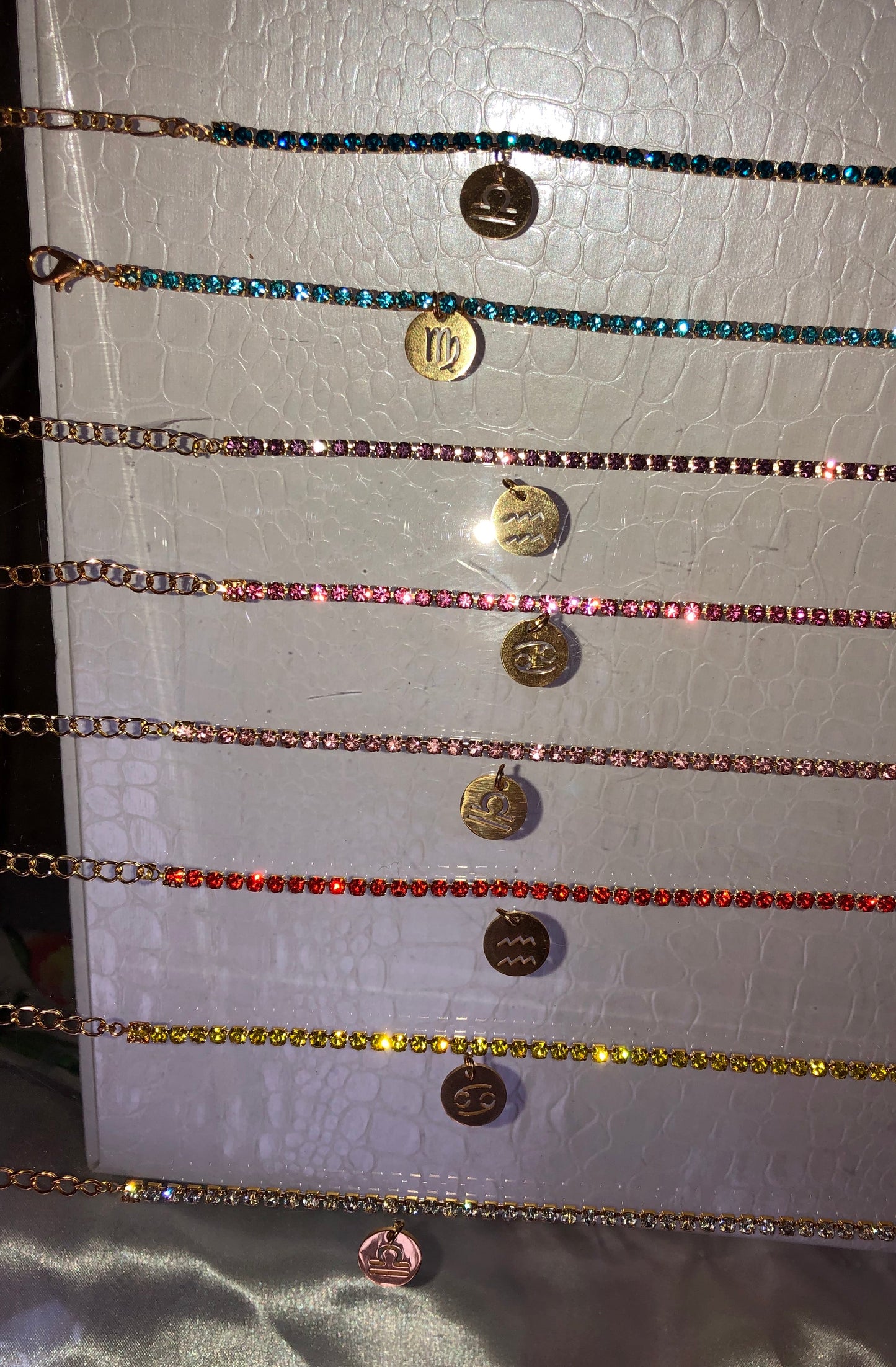 Rhinestone circle zodiac sign pendant necklace