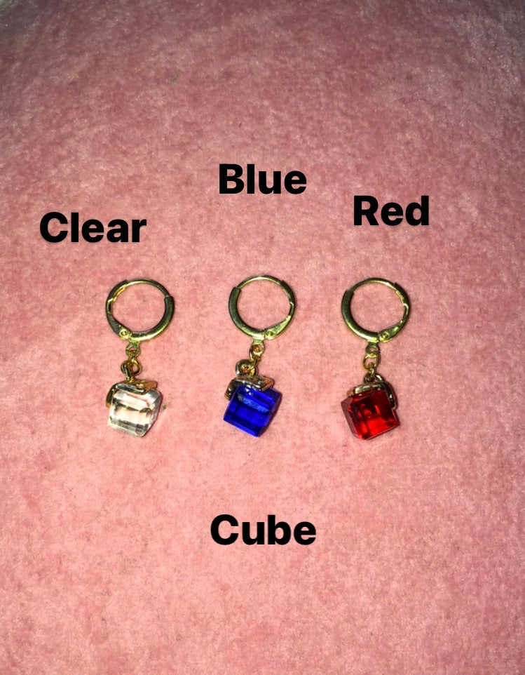 Pendant huggies V