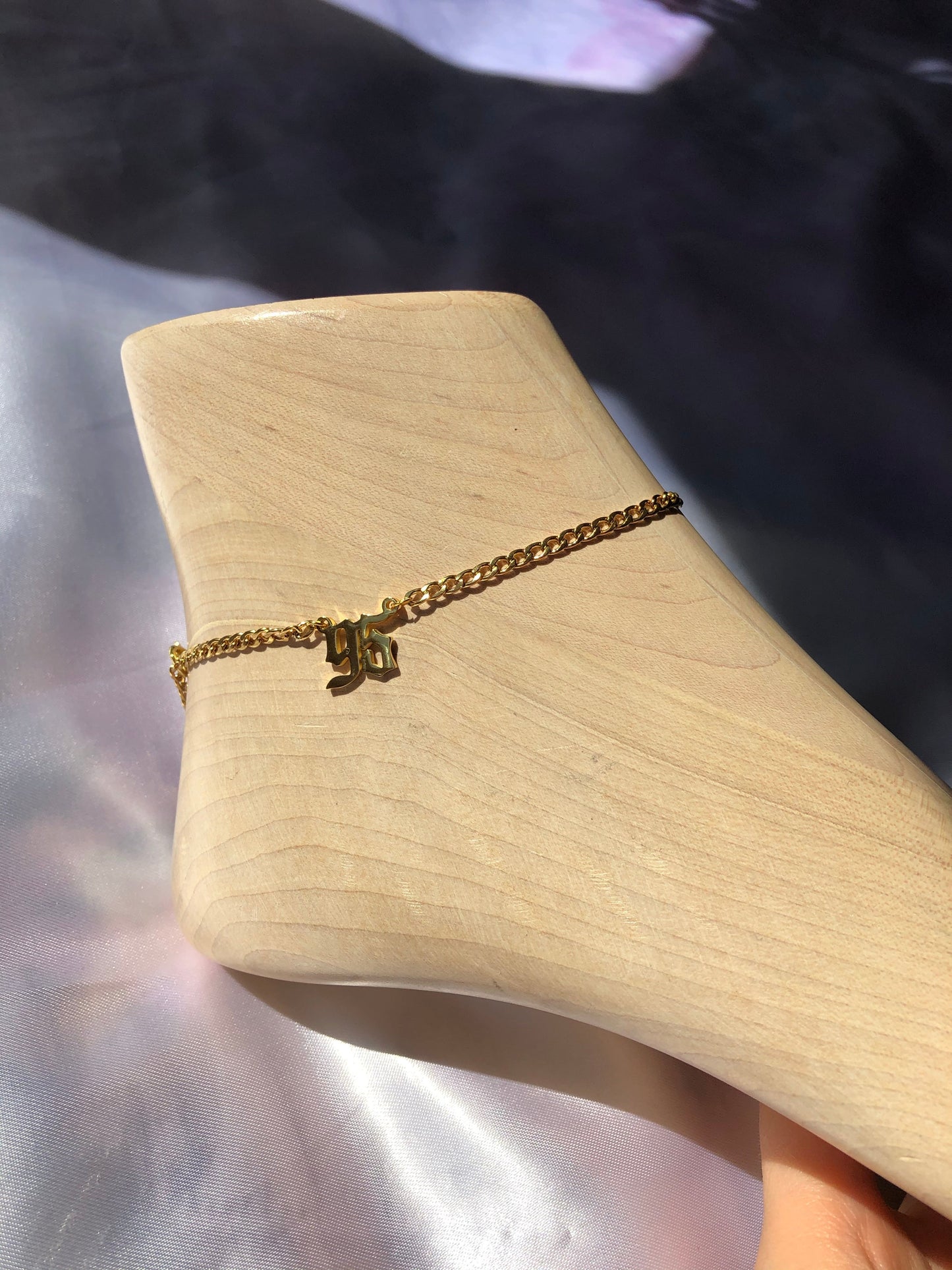 90’s anklet