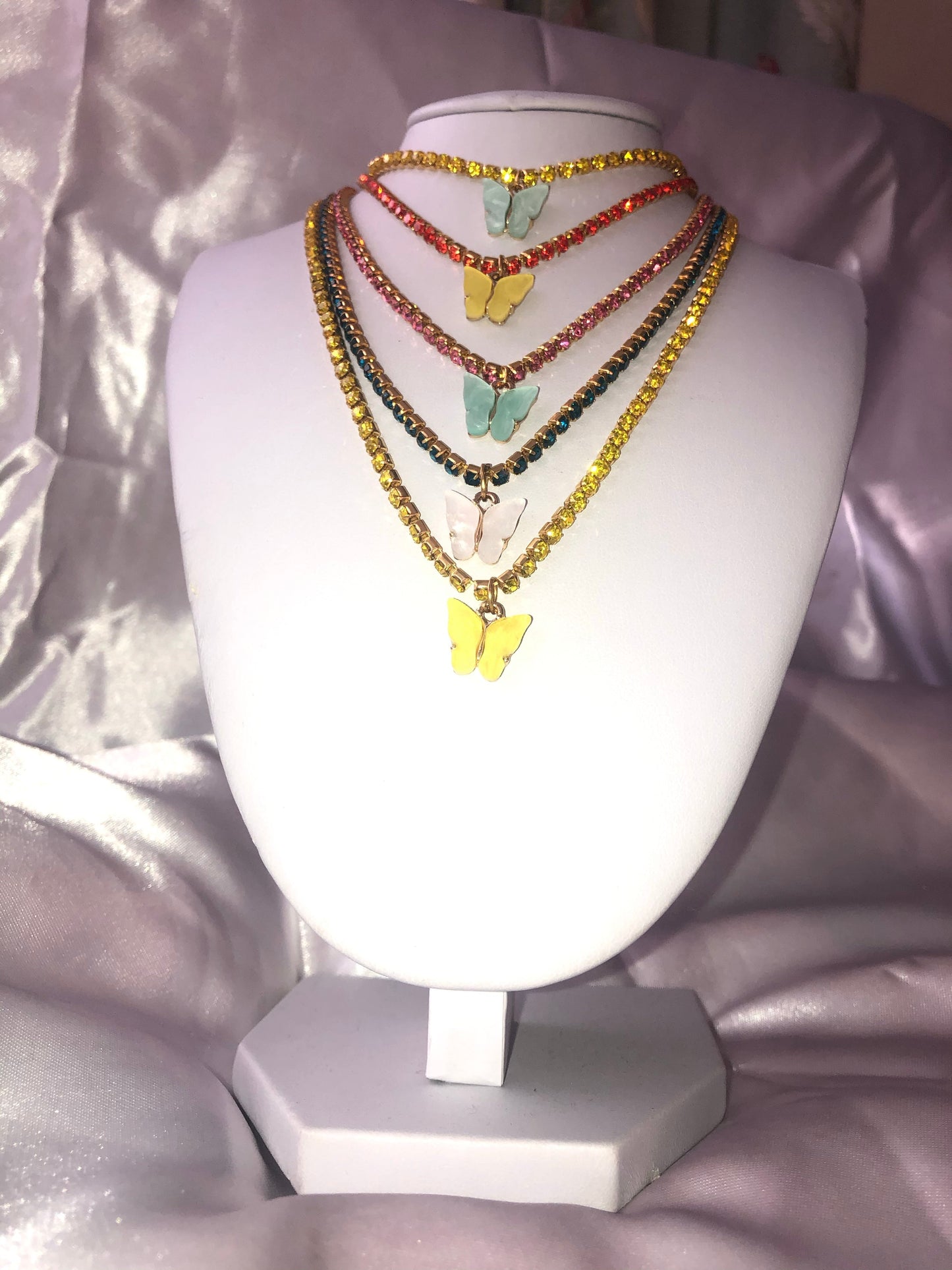Rhinestone mariposa necklace
