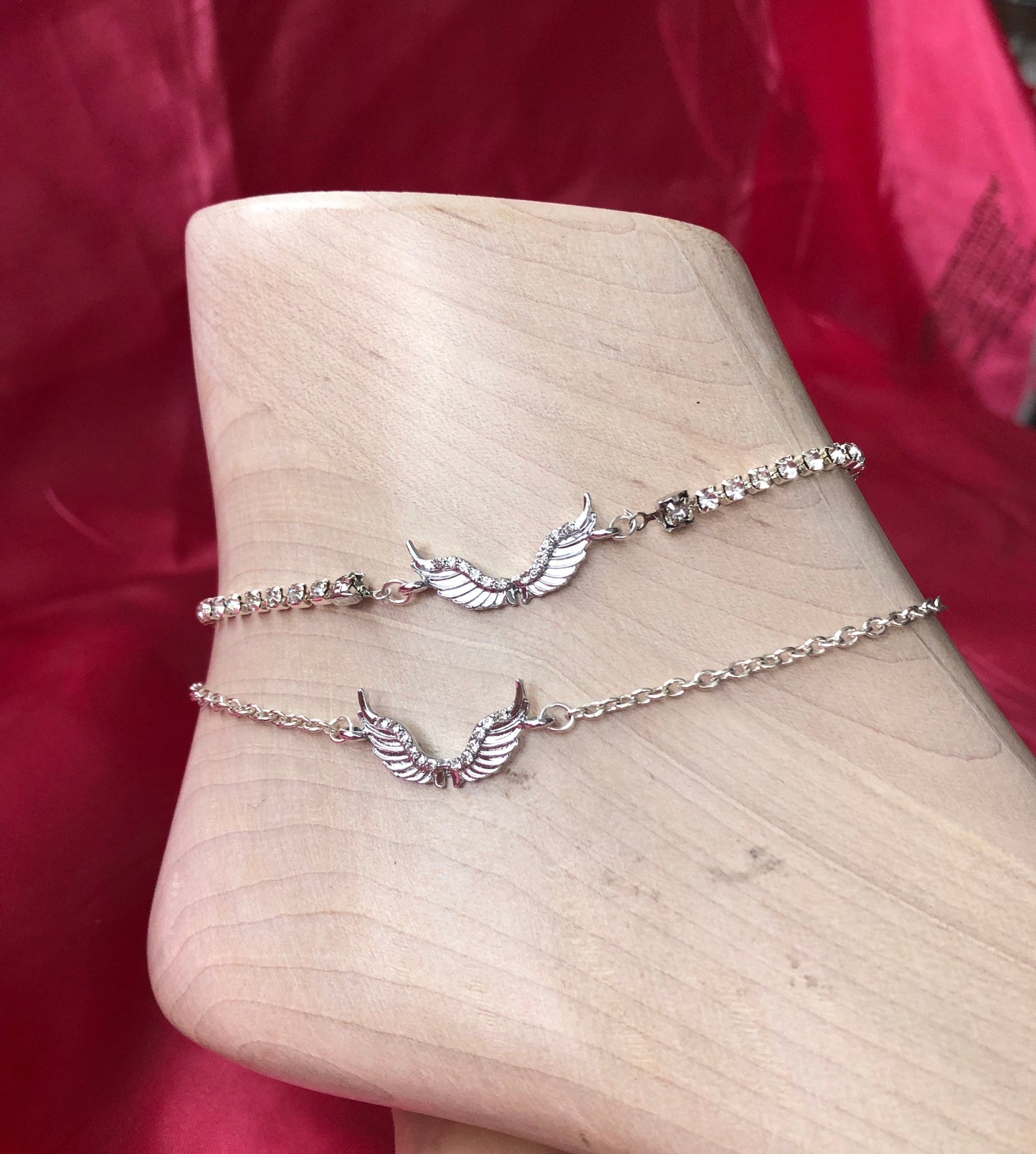 Crystal wings pendant anklet