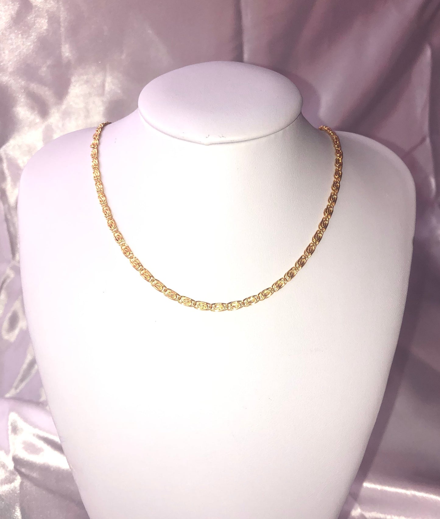 Link chain necklace