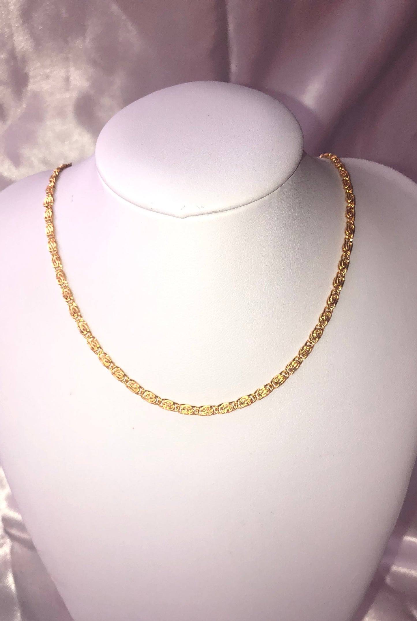 Link chain necklace