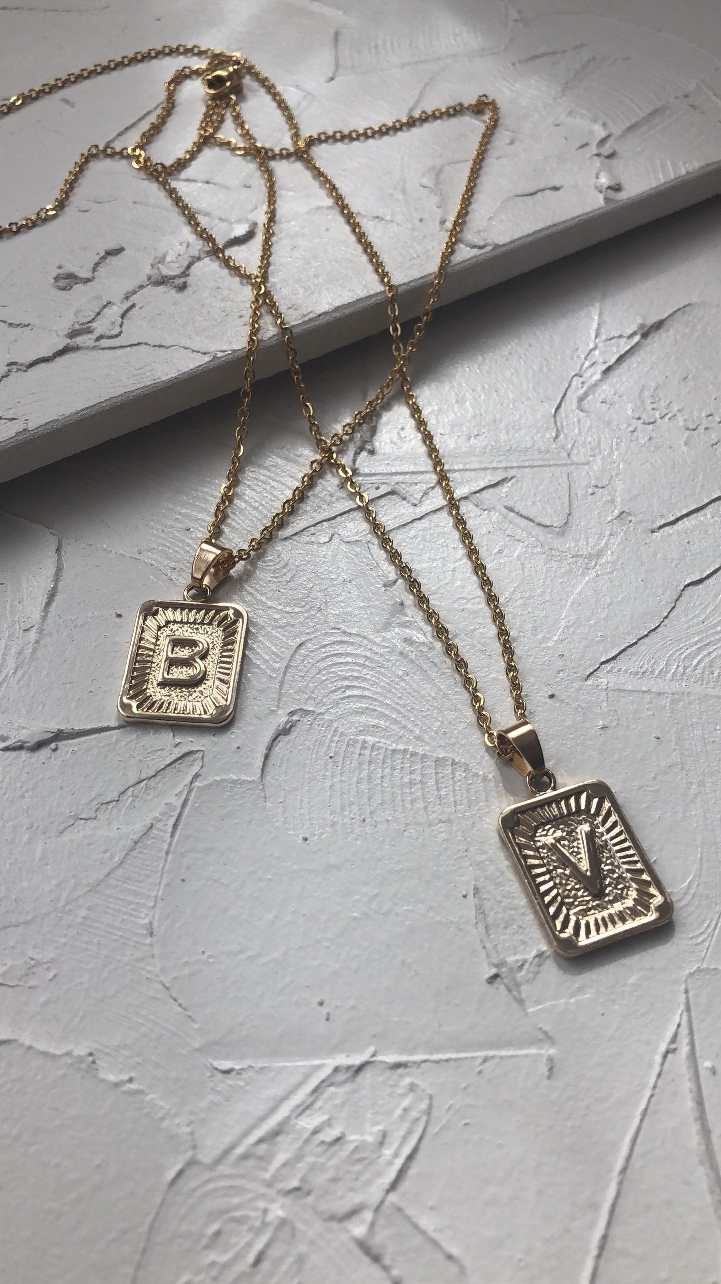 Letter pendant necklace - Icegoldbyvee
